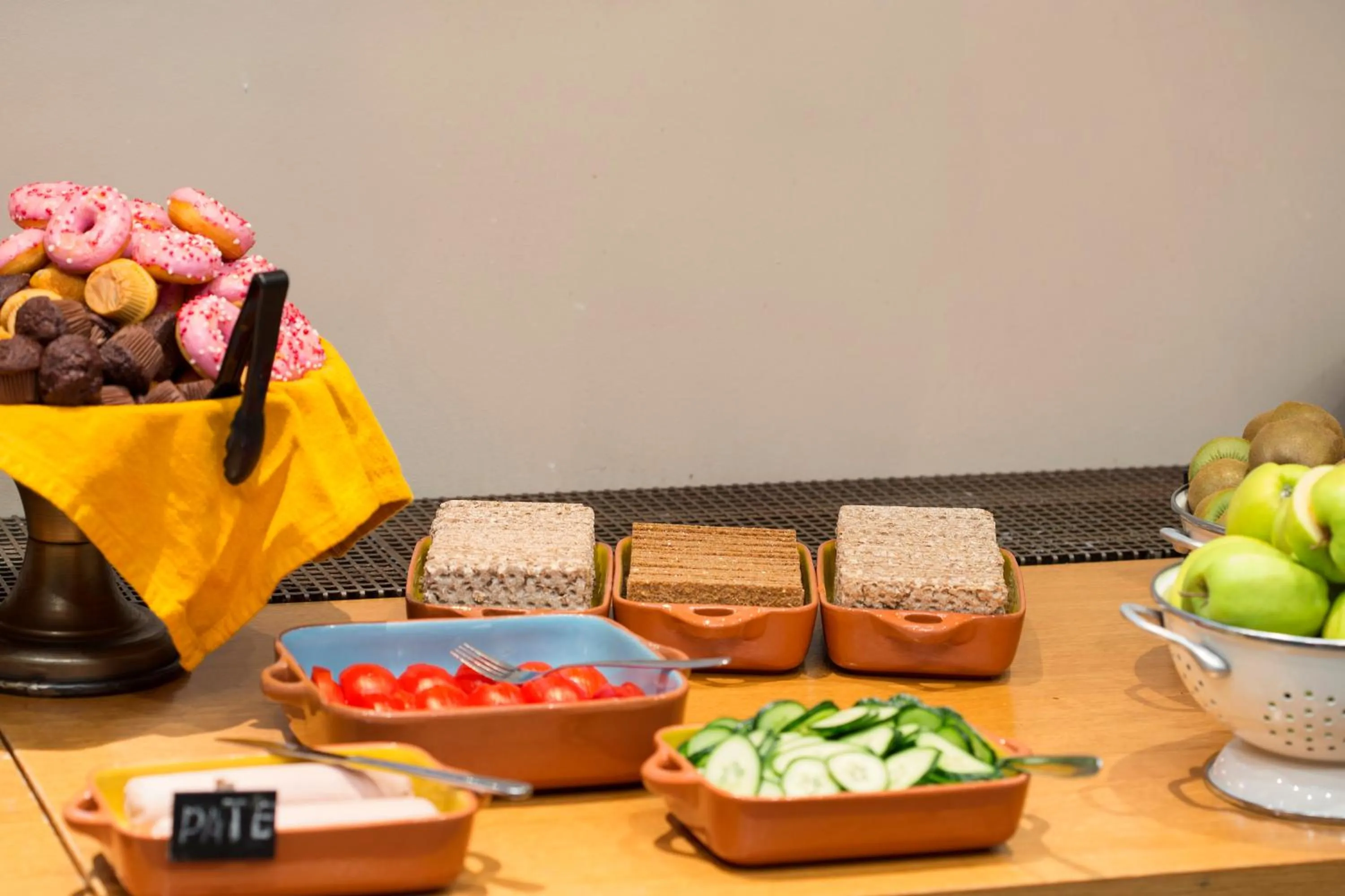 Buffet breakfast in Hotel Frón