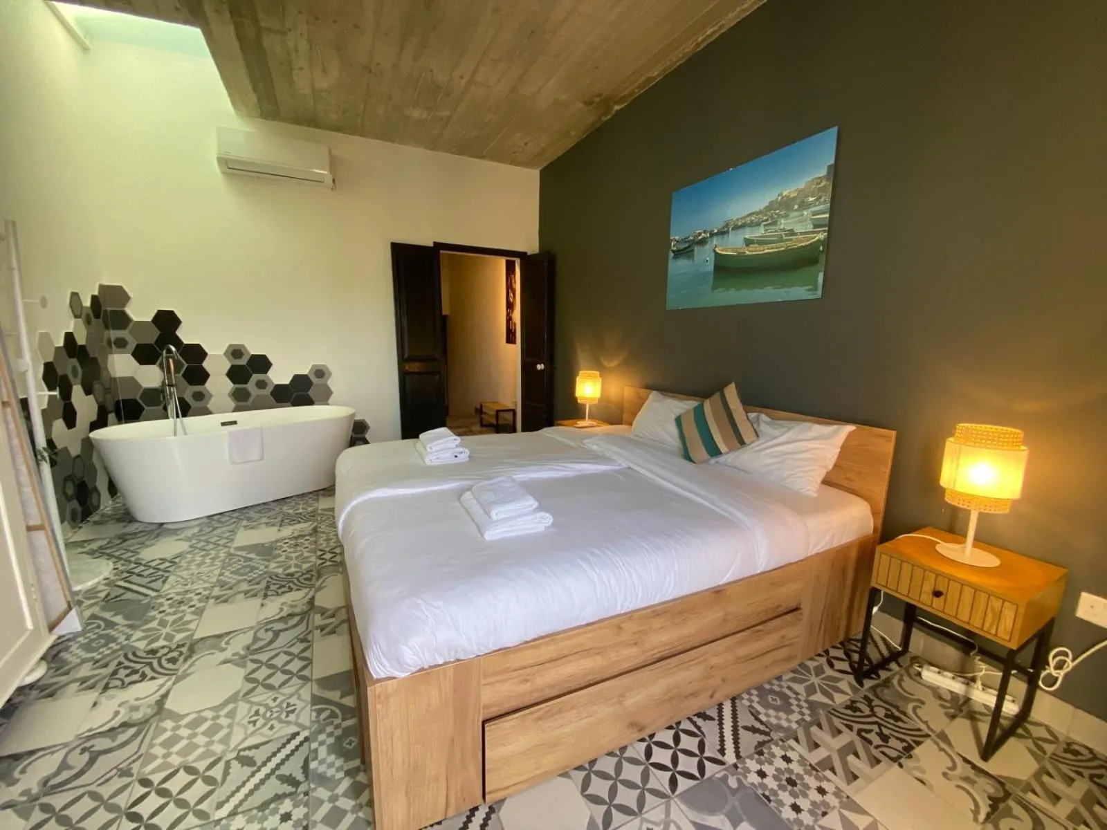 Bed in Sliema Distant Seaview Penthouse