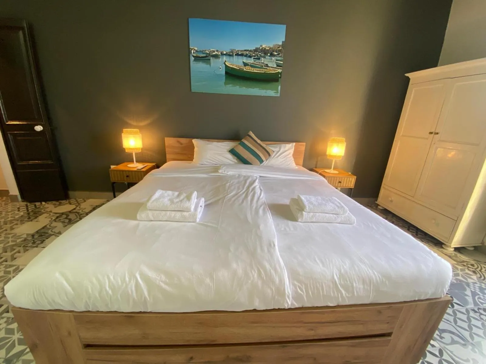 Bed in Sliema Distant Seaview Penthouse