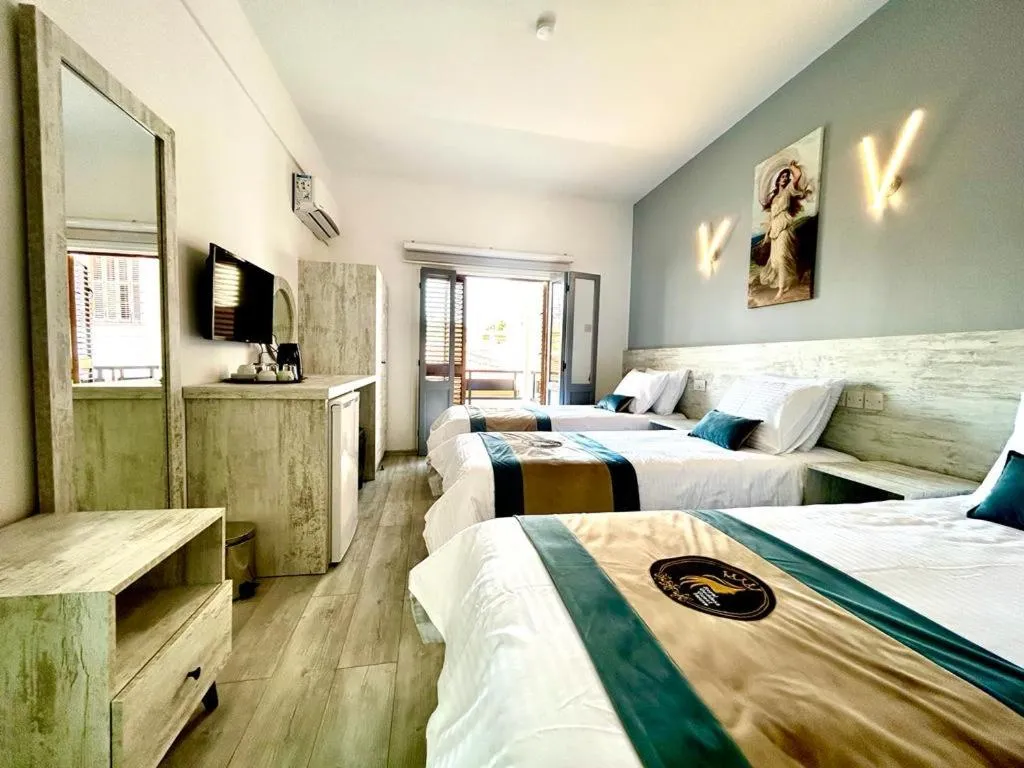 Photo of the whole room, Bed in Royal Goddess Guest House, Walled City