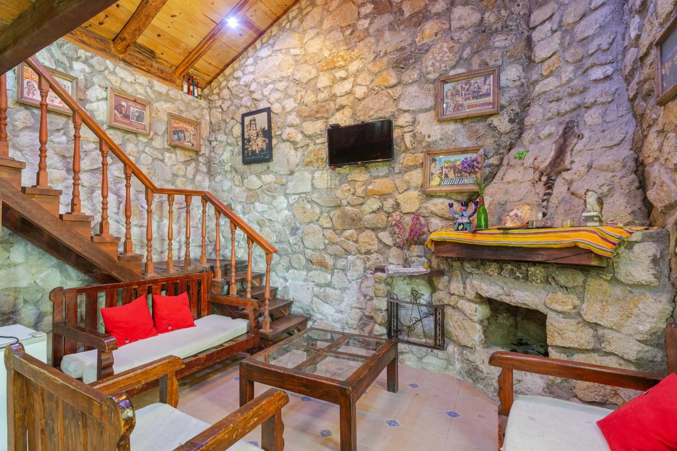 Communal lounge/ TV room in Hotel Boutique El Rincón