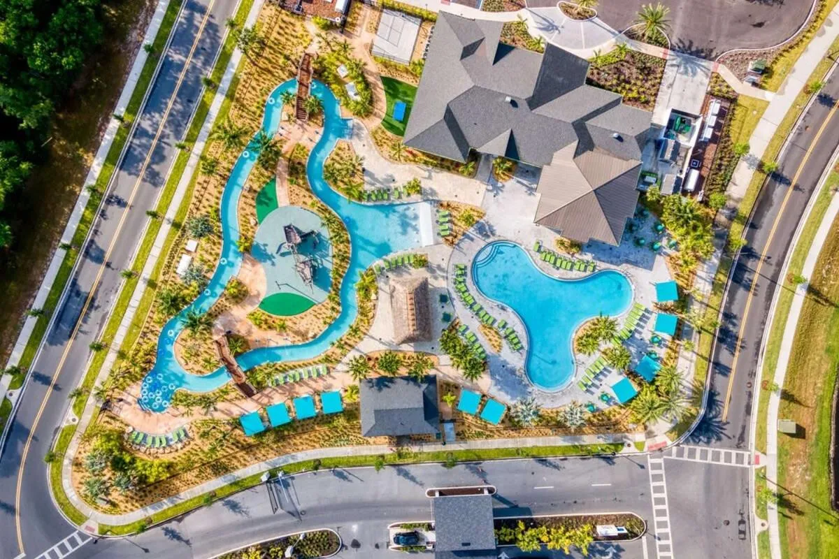 Brand New Corner Lot Pond View Vacation Home