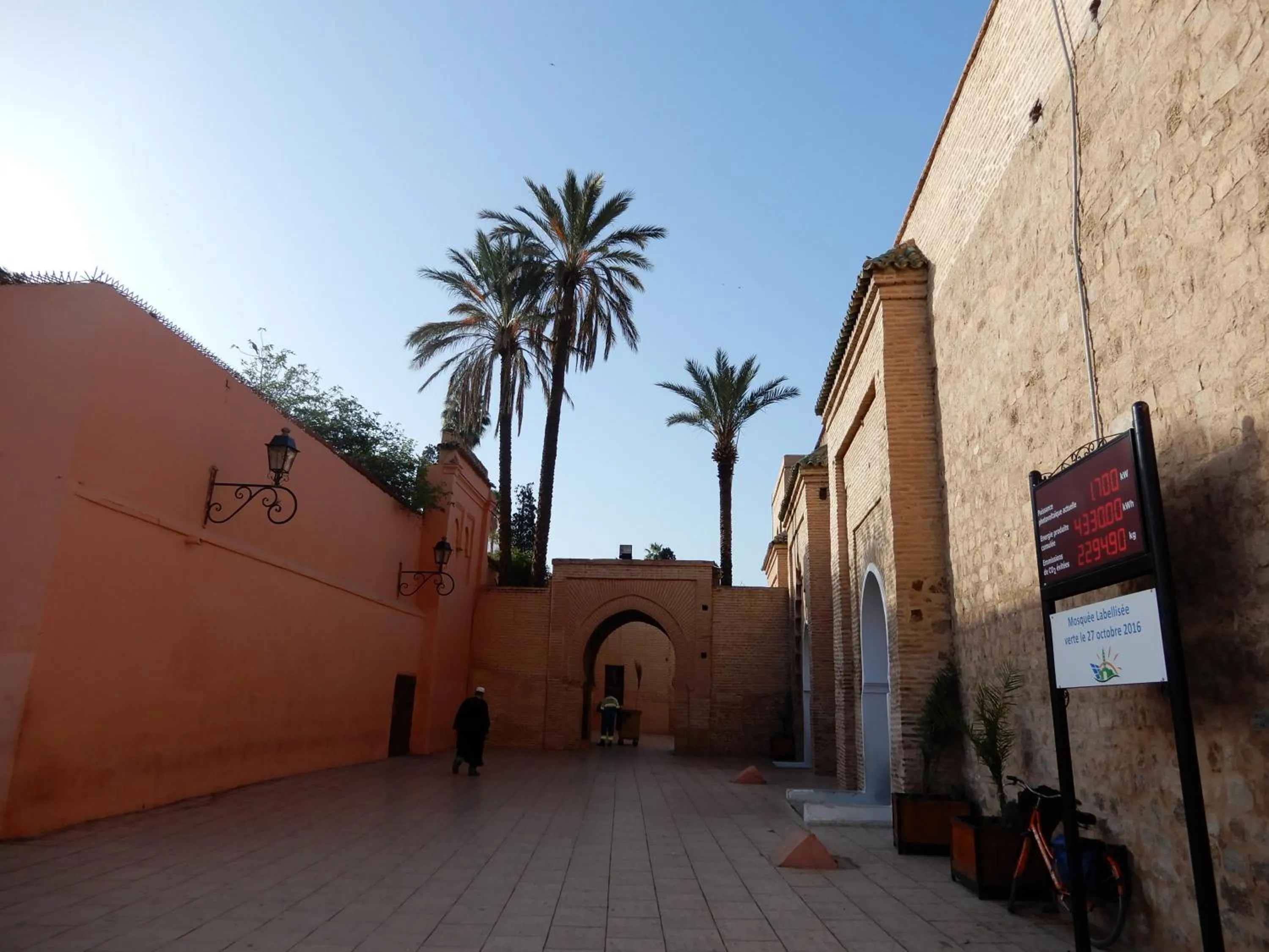 Property building in Riad Carina