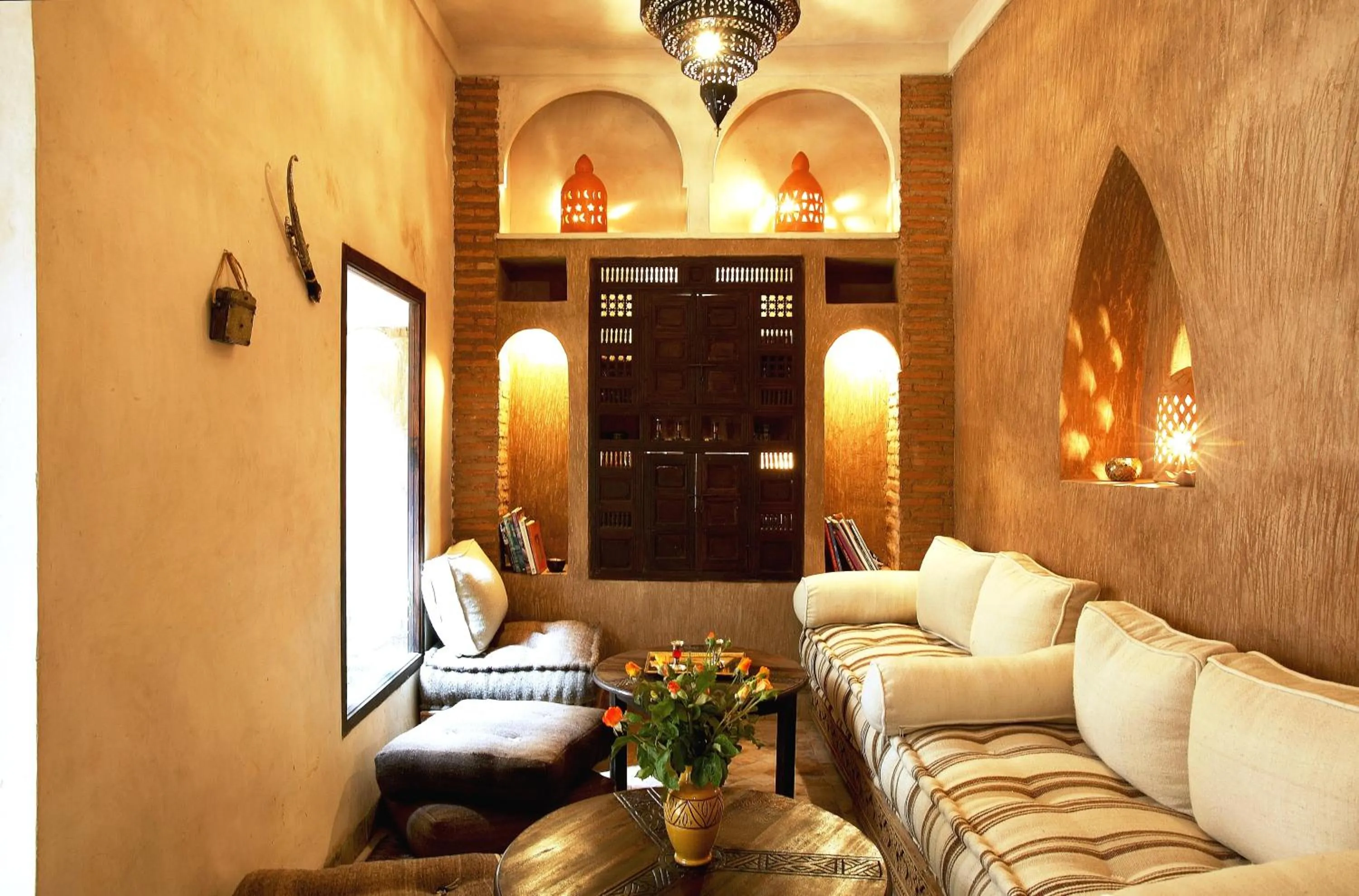 Restaurant/places to eat in Riad Carina