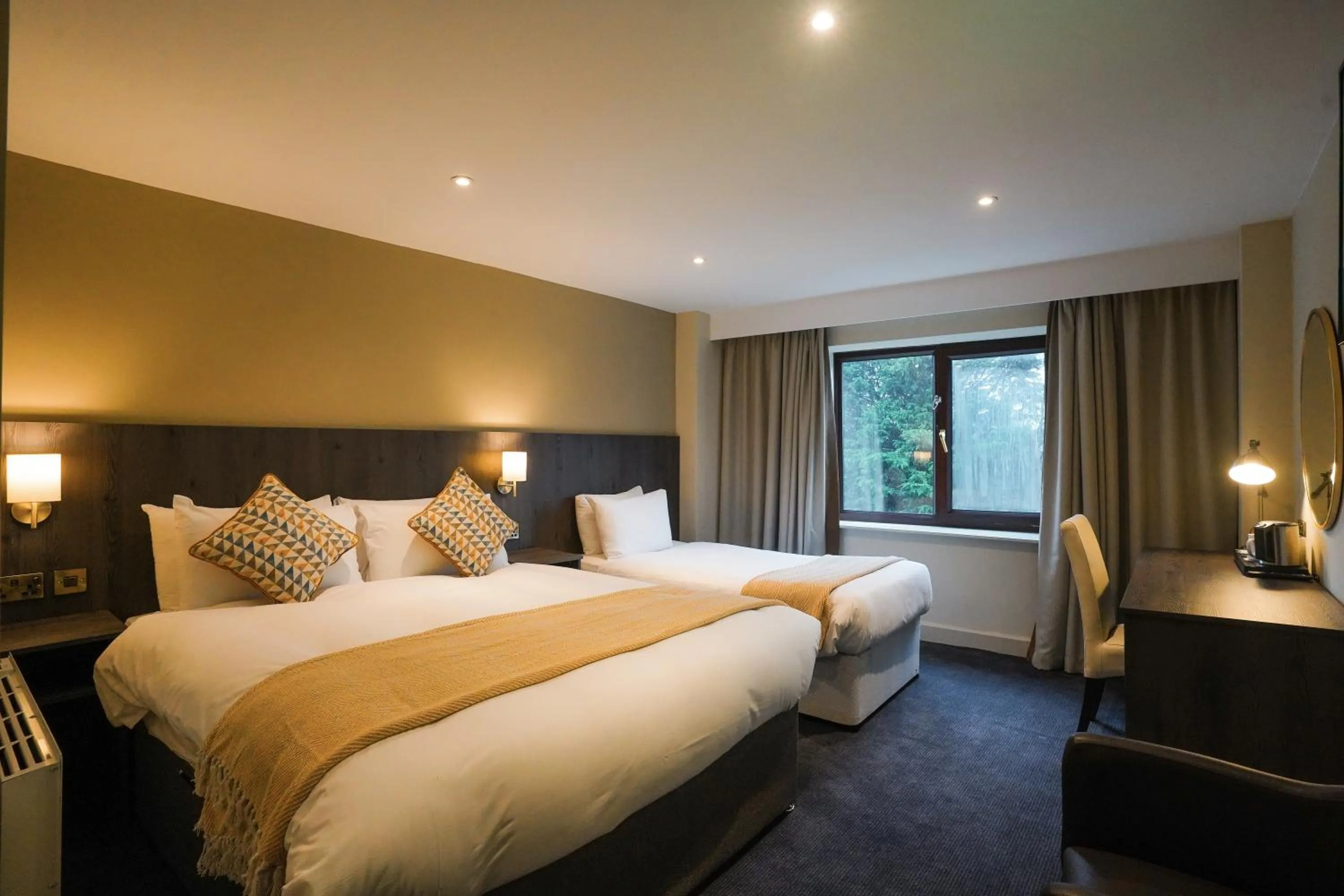 TV and multimedia, Bed in Park hall Hotel & Spa Lancashire, a member of Radisson Individuals