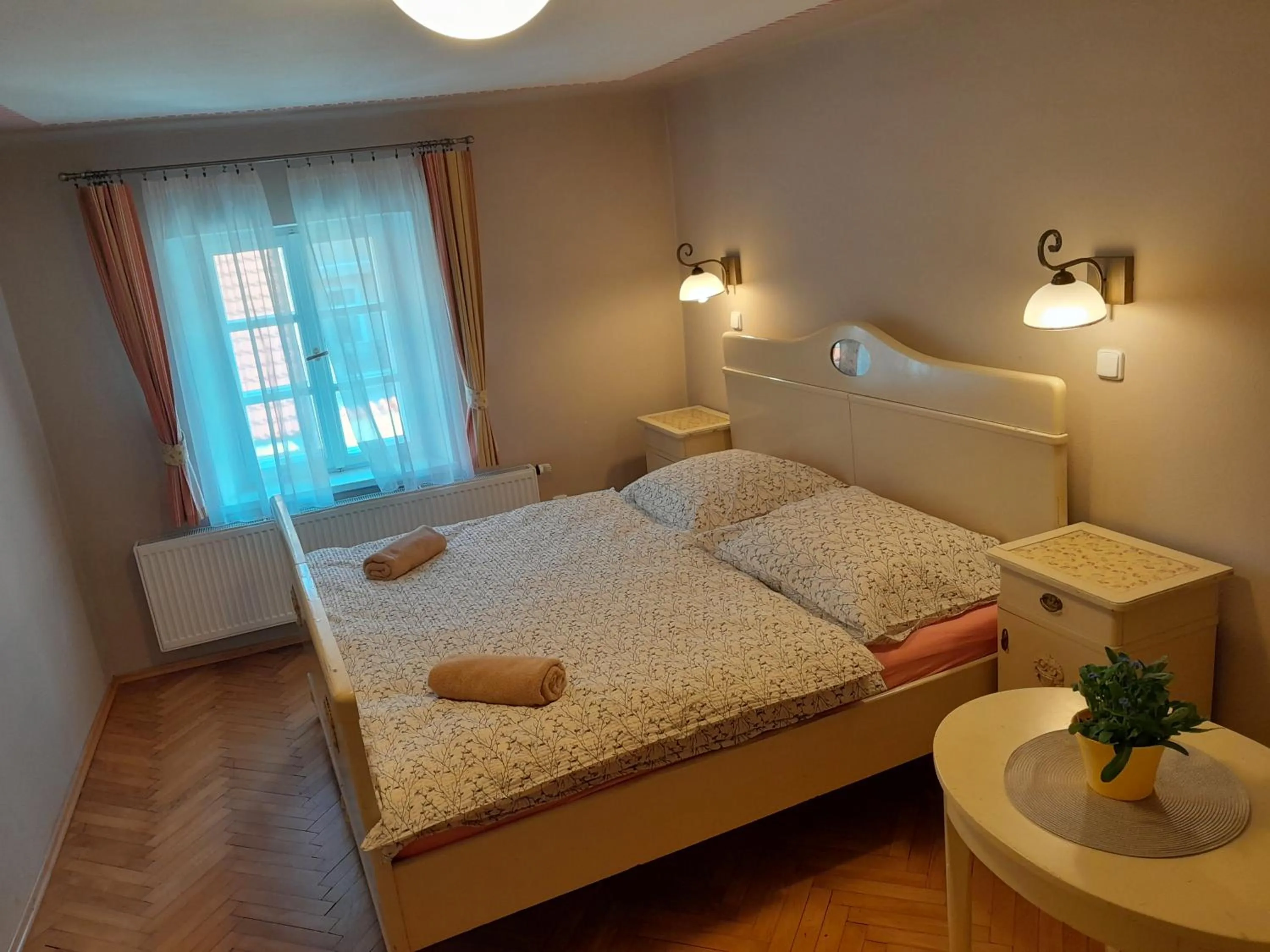 Bed in Apartments Kájovská 63