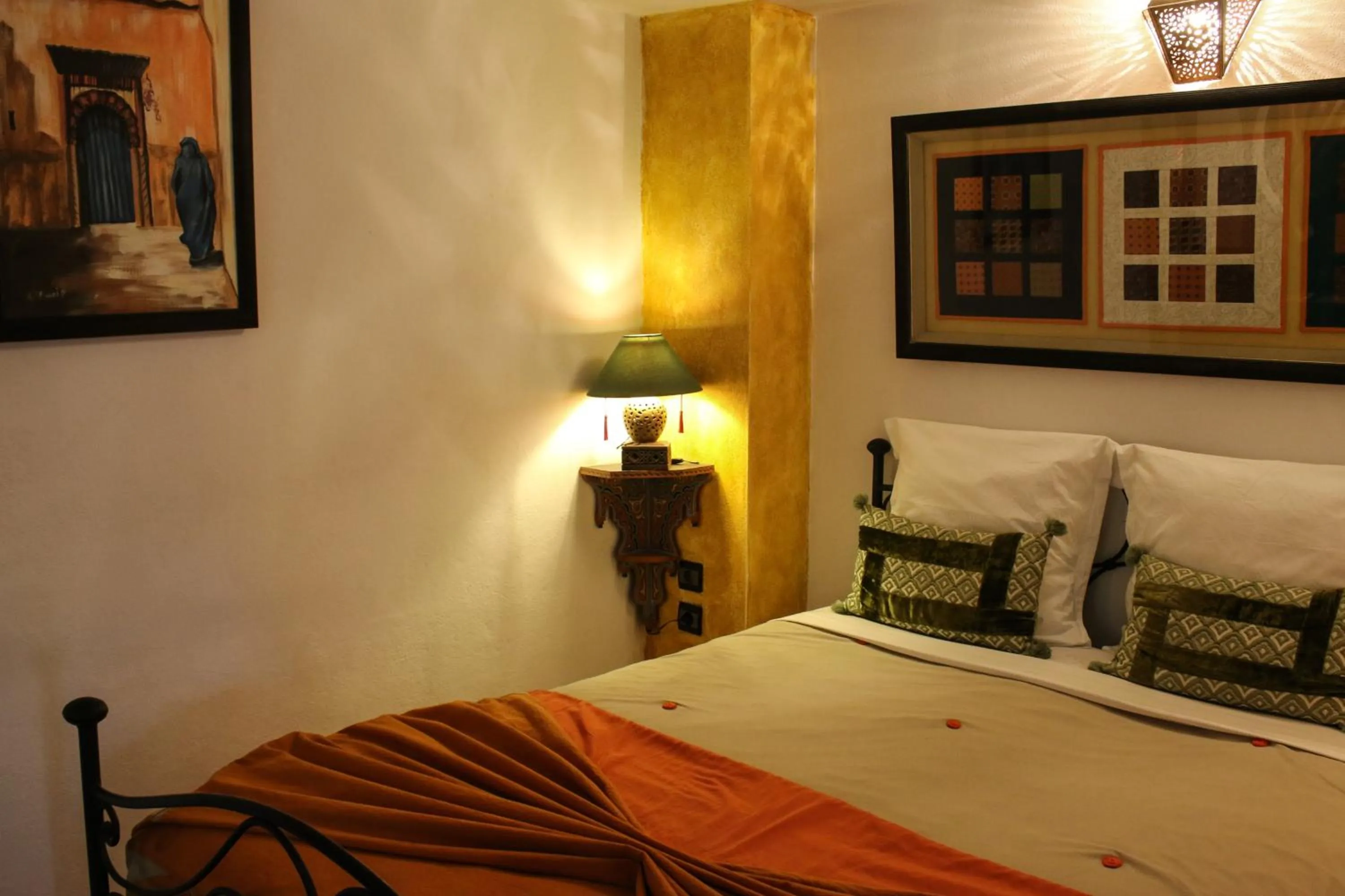 Photo of the whole room, Bed in Riad Maison Arabo-Andalouse