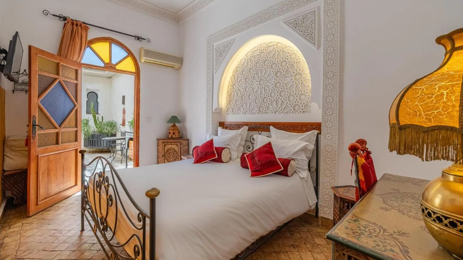 Photo of the whole room, Bed in Riad Maison Arabo-Andalouse
