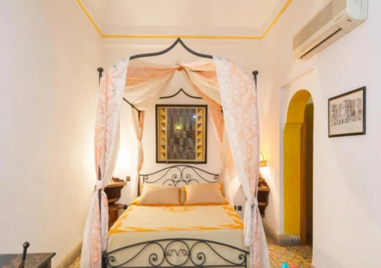 Photo of the whole room, Bed in Riad Maison Arabo-Andalouse