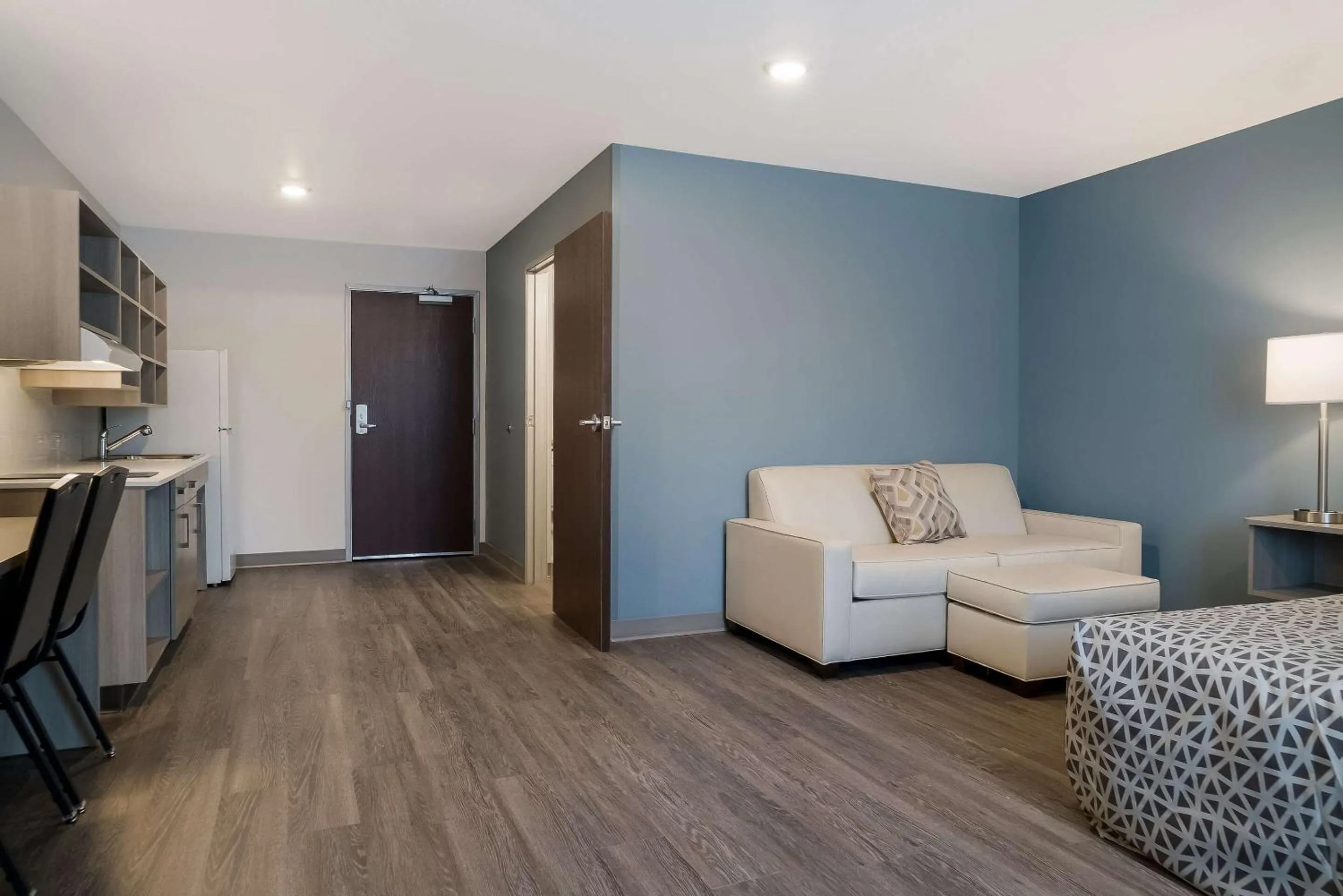 Bedroom in WoodSpring Suites Detroit Sterling Heights