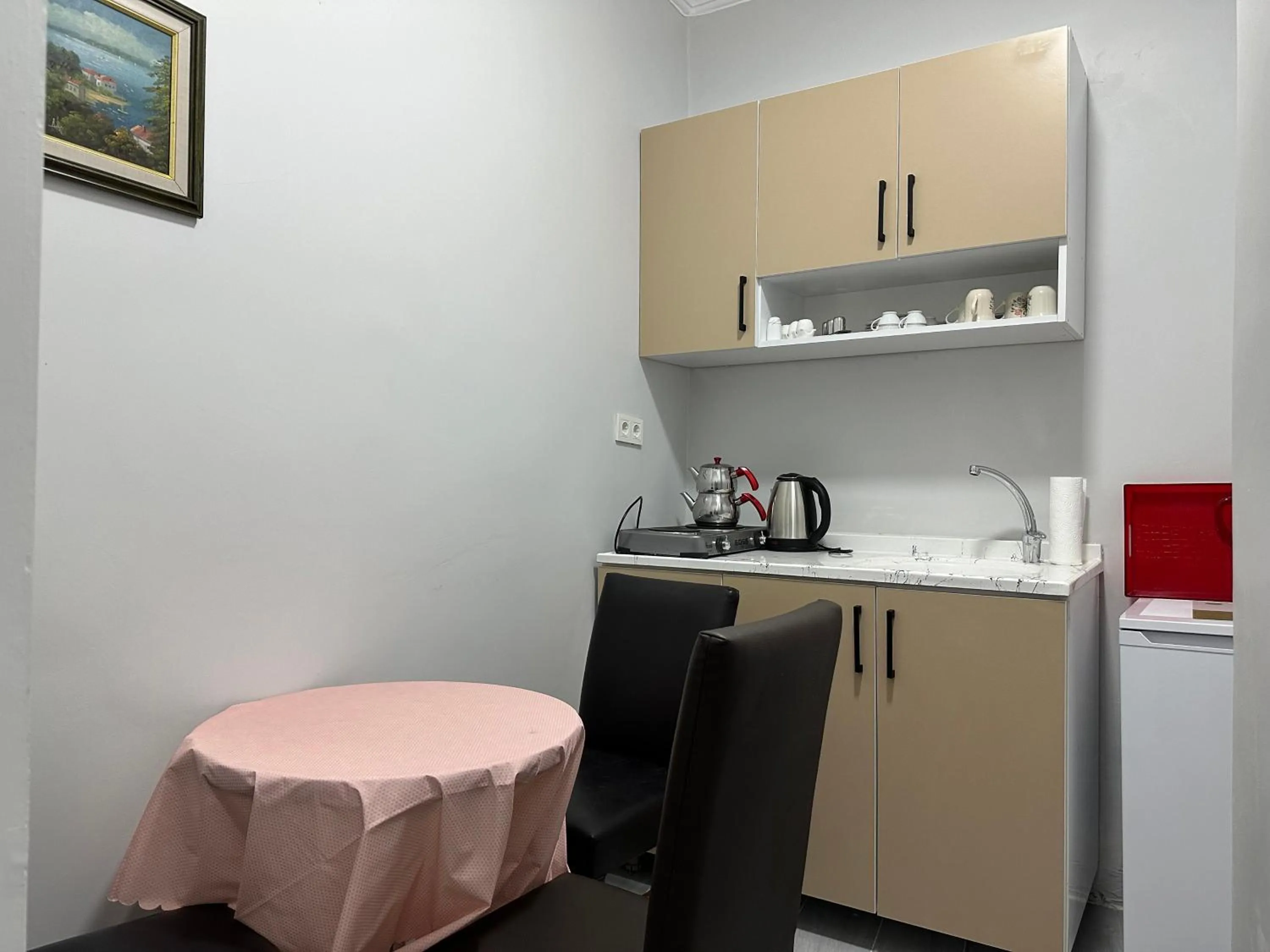 Kitchen or kitchenette in İSTANBLUE TAKSİM APART HOTEL