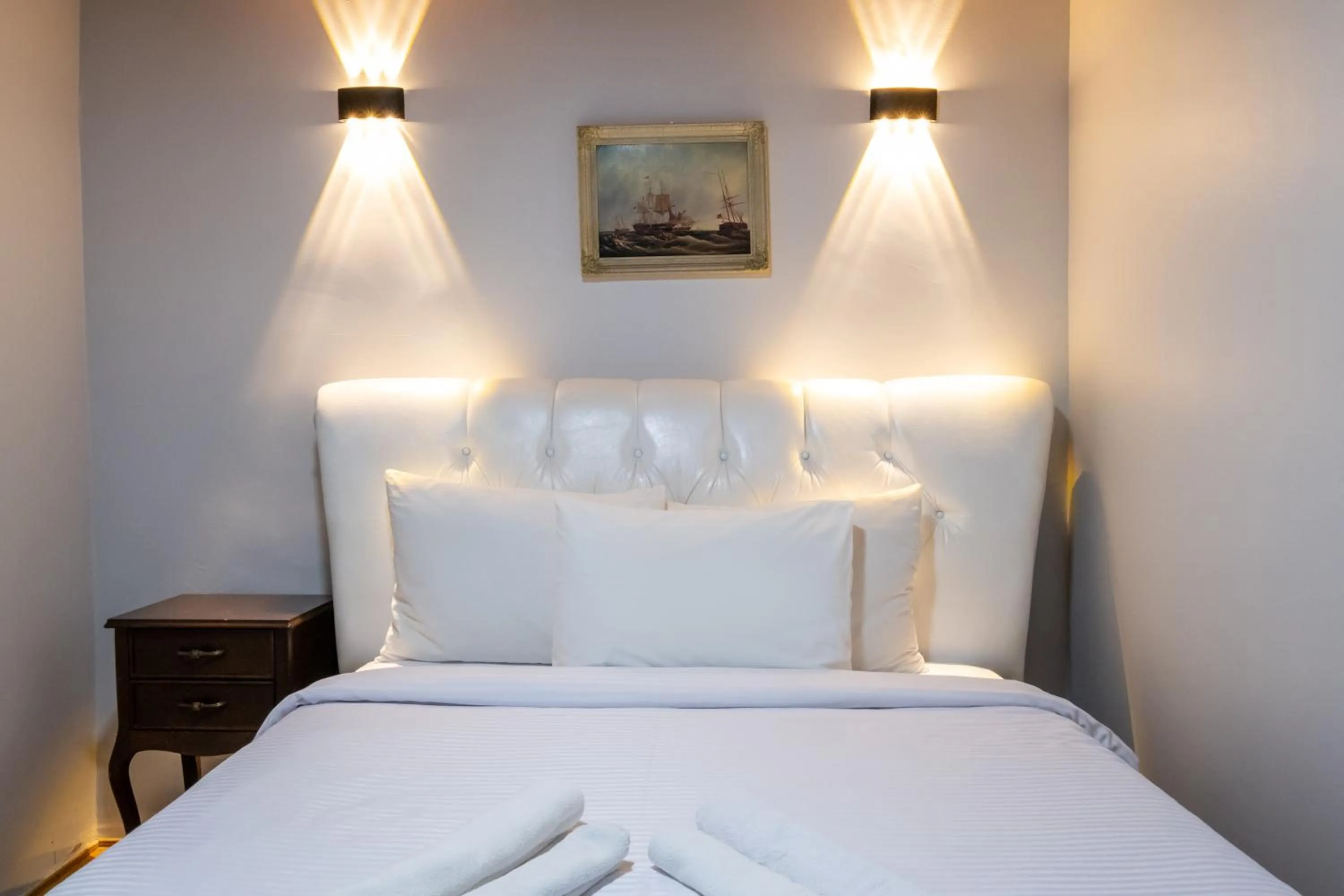 Bed in İSTANBLUE TAKSİM APART HOTEL