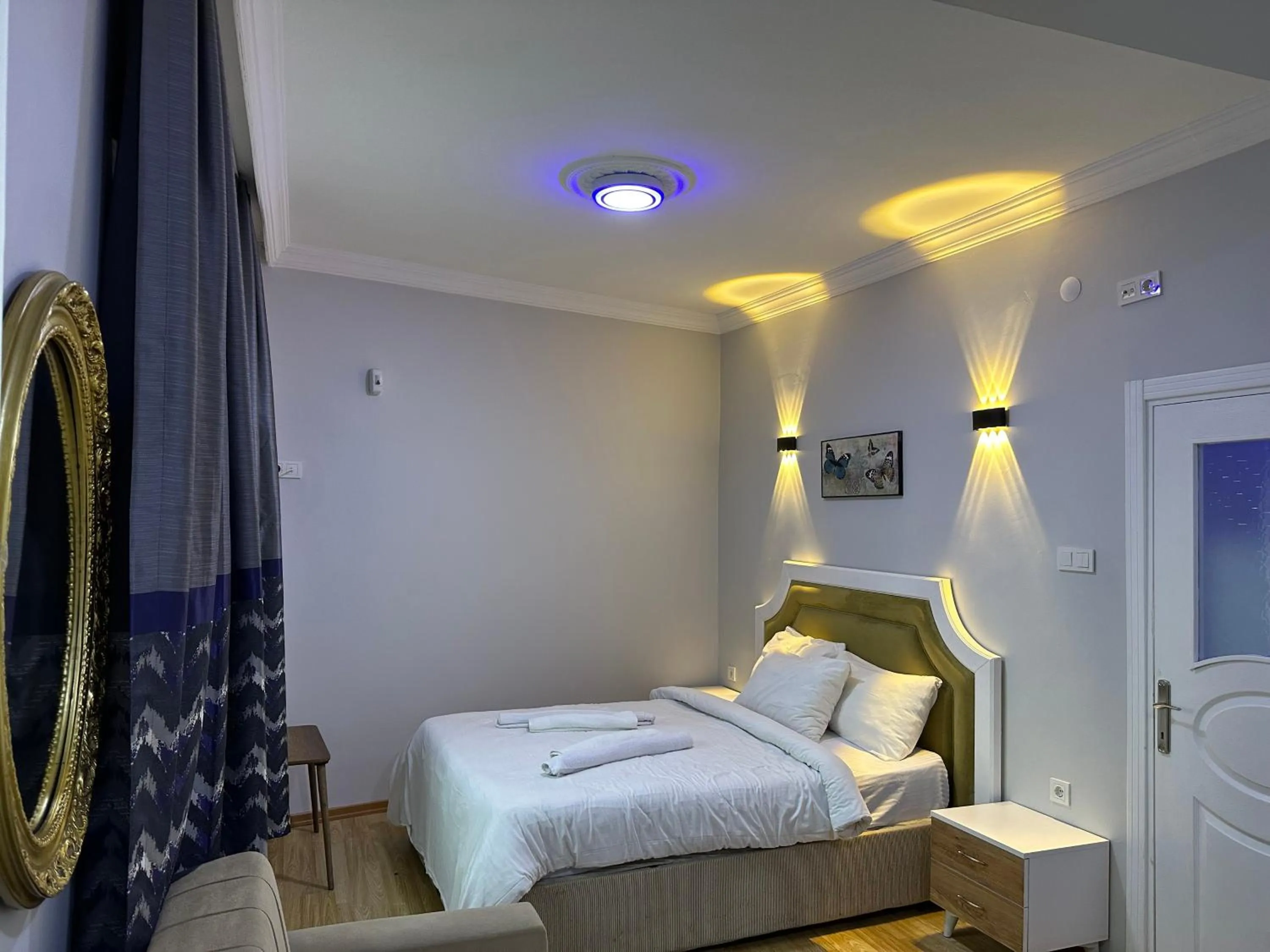 Bed in İSTANBLUE TAKSİM APART HOTEL