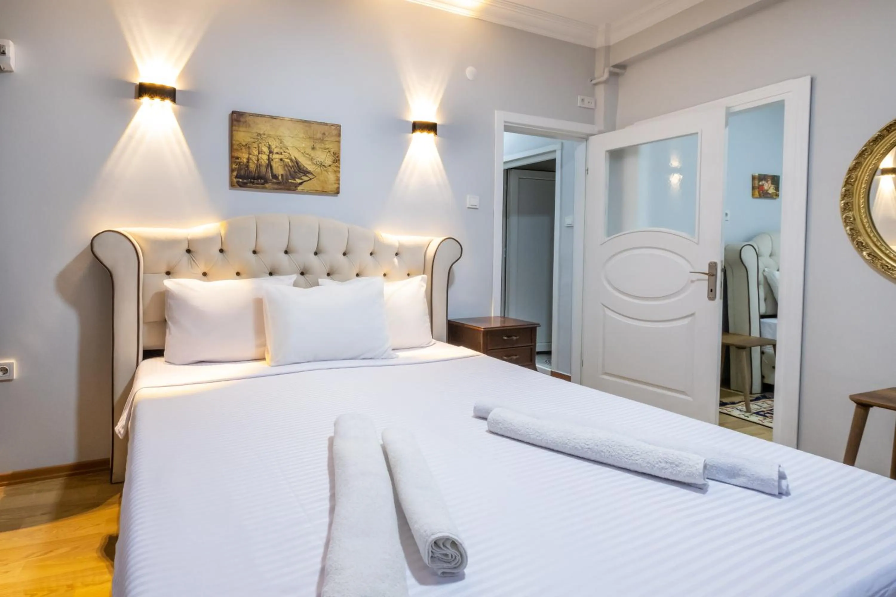 Bed in İSTANBLUE TAKSİM APART HOTEL