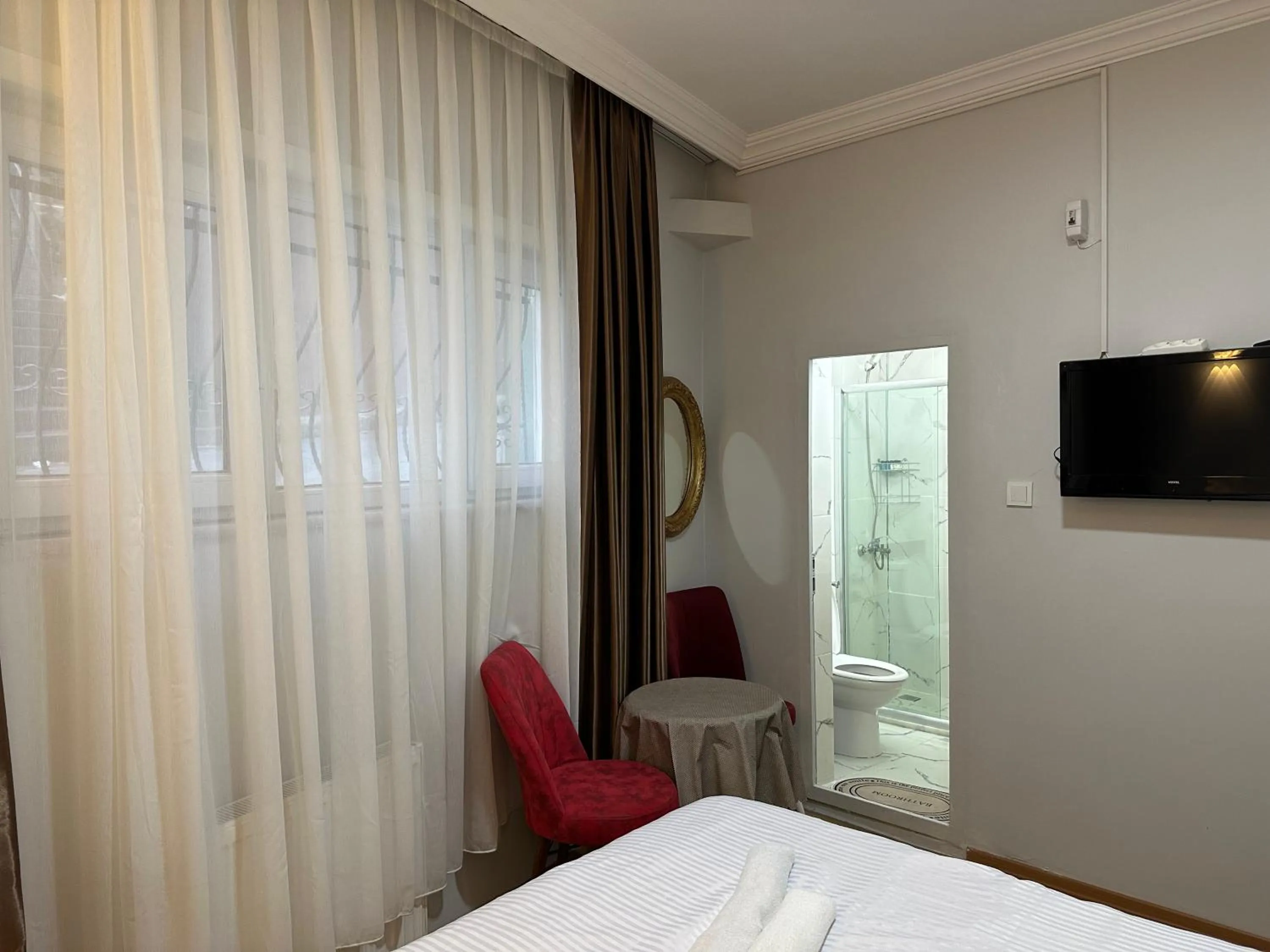 TV and multimedia, Bed in İSTANBLUE TAKSİM APART HOTEL