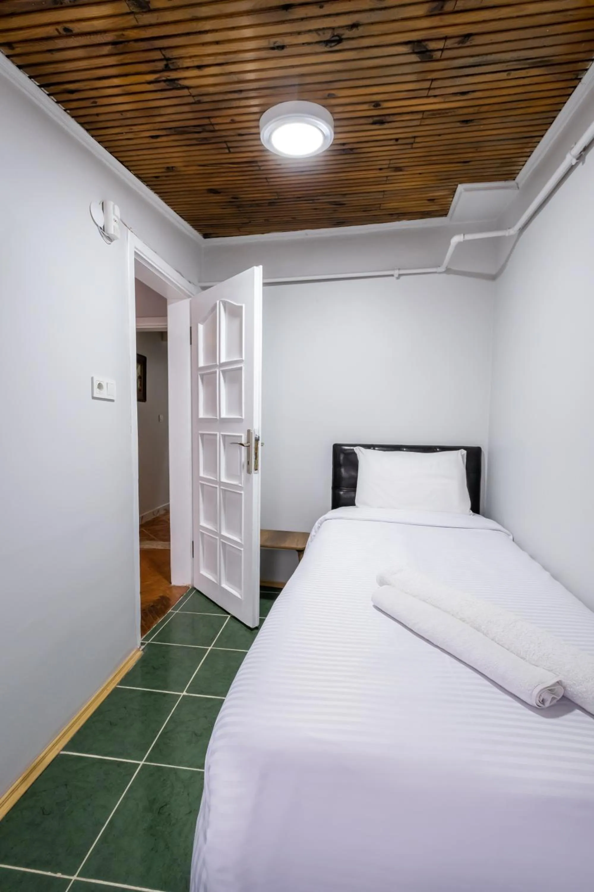 Bed in İSTANBLUE TAKSİM APART HOTEL