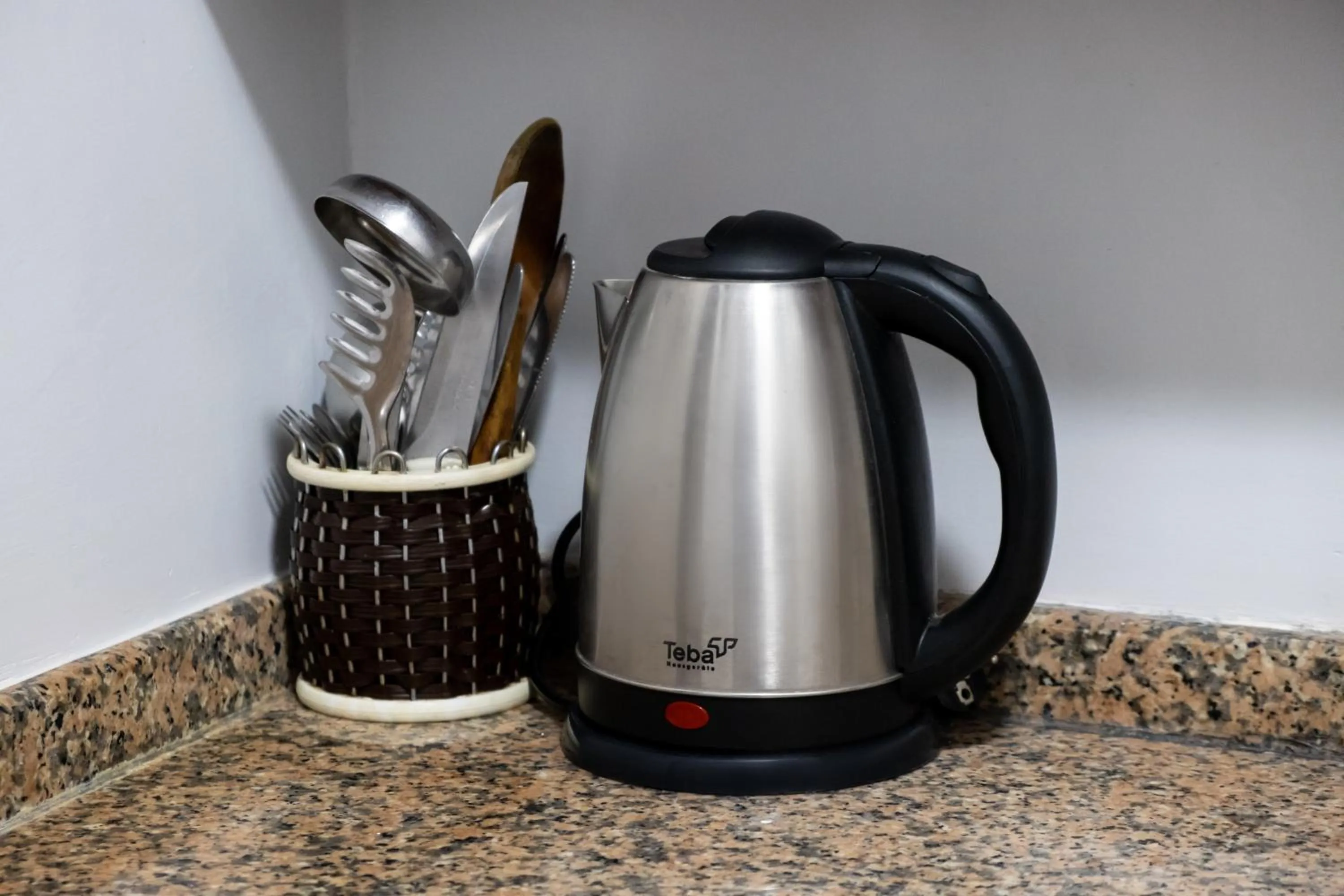 Coffee/tea facilities in İSTANBLUE TAKSİM APART HOTEL