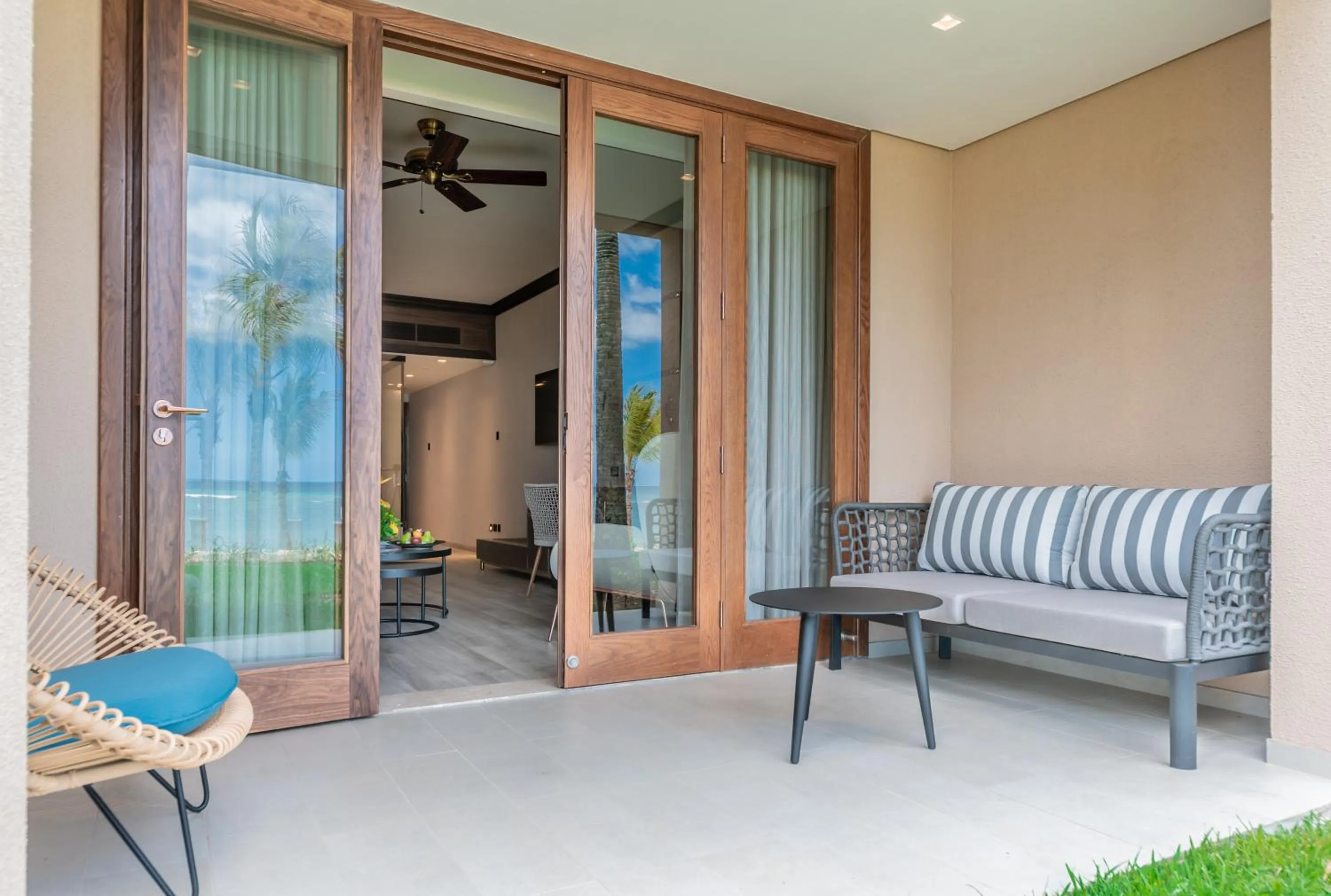 Living room in Le Meridien Ile Maurice