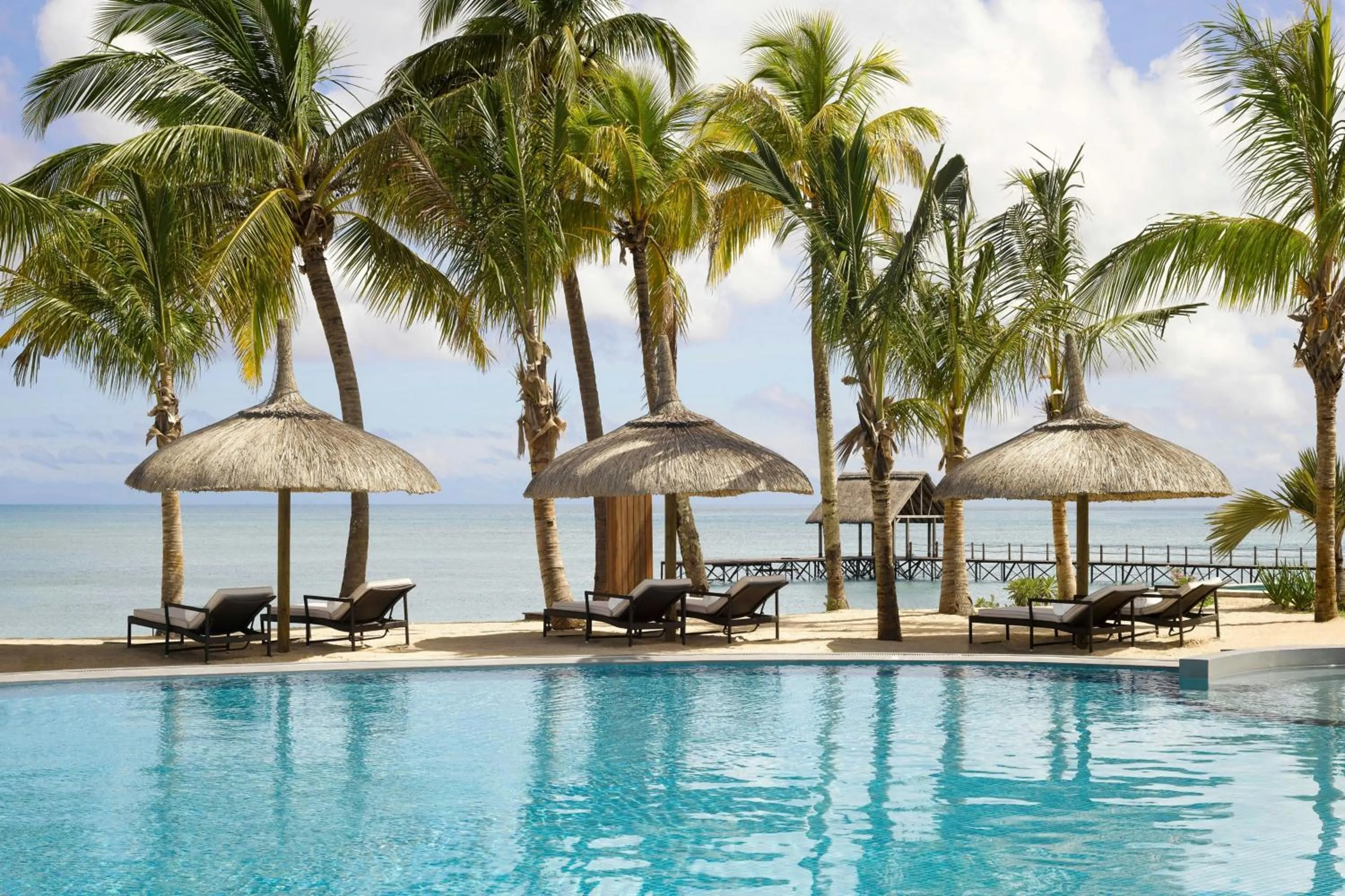 Swimming pool in Le Meridien Ile Maurice