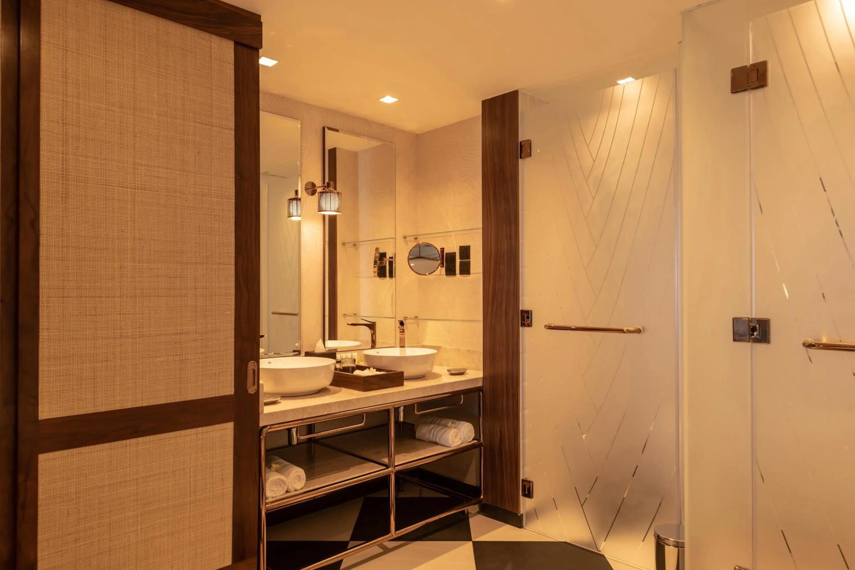 Bathroom in Le Meridien Ile Maurice