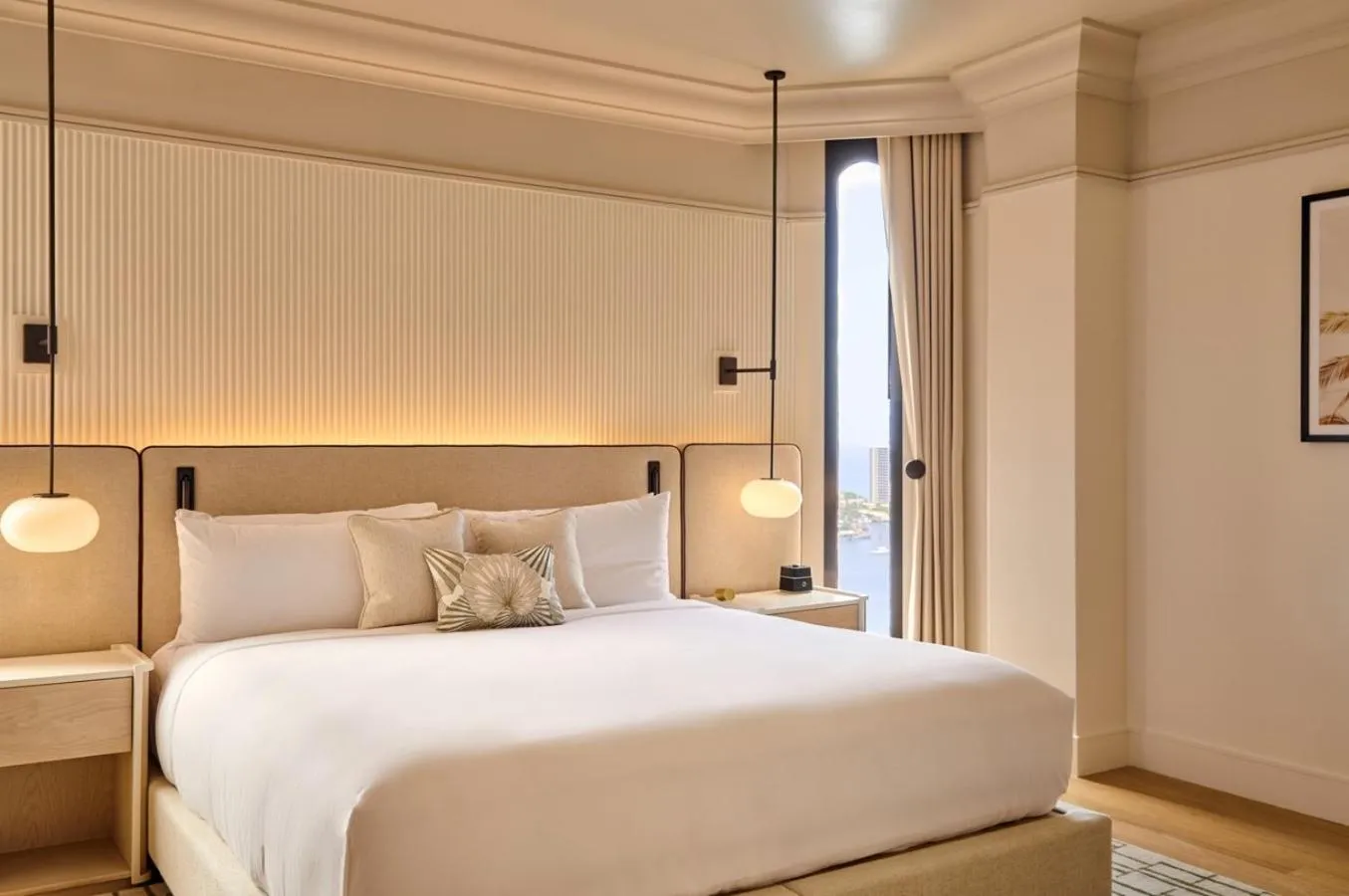 Bed in Tower at The Boca Raton