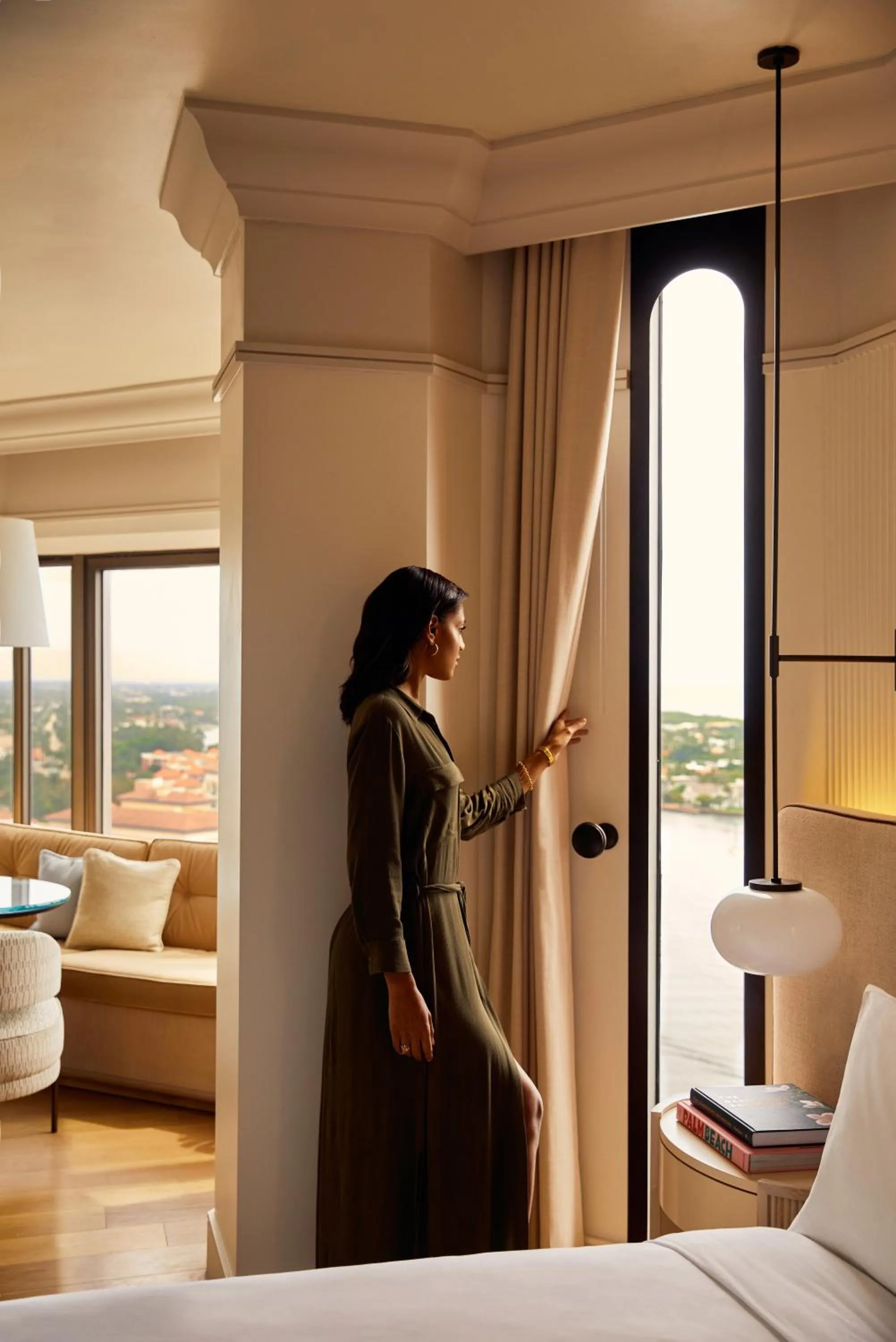 Bed in Tower at The Boca Raton