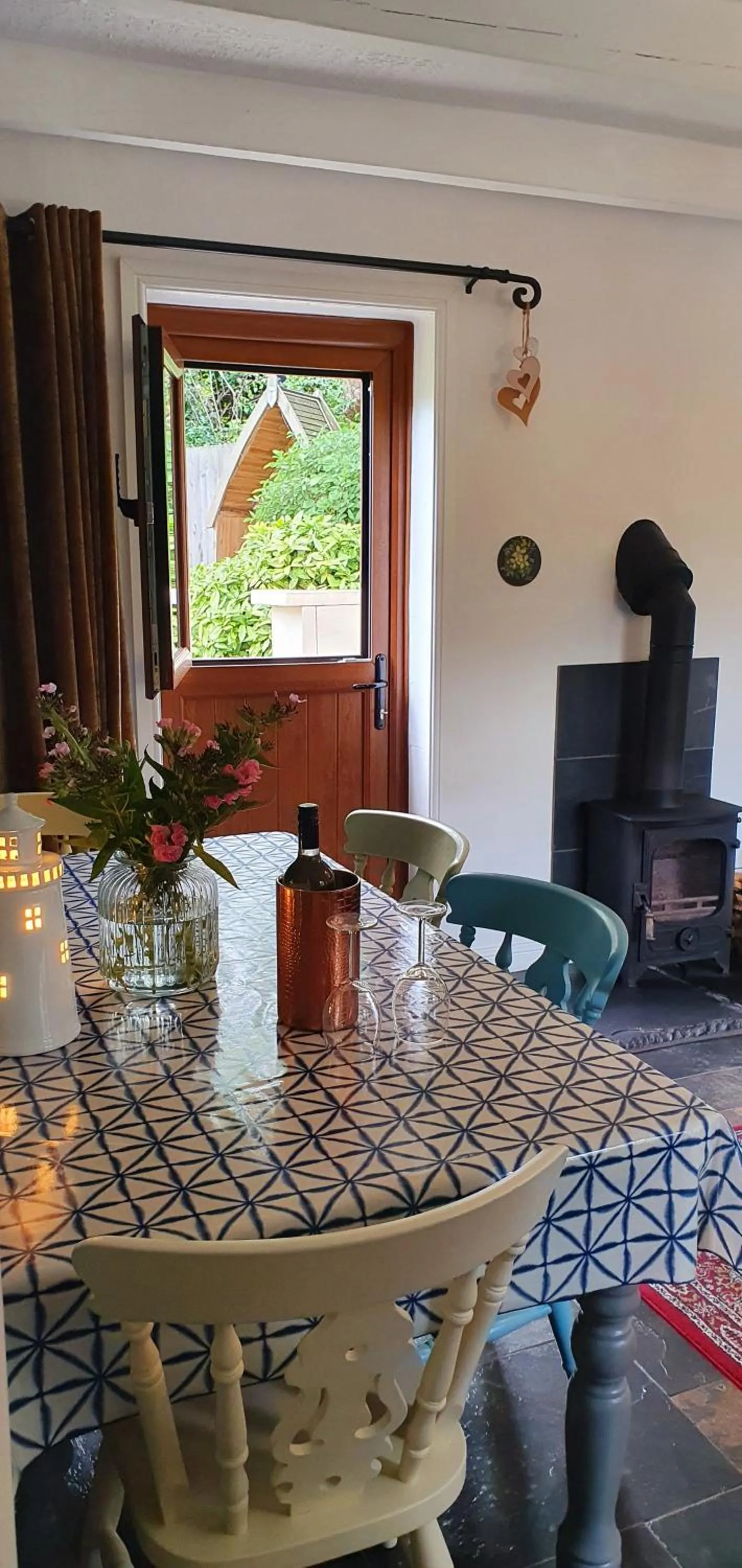 Dining area in Vale View Cottages -The Coach House, Great location in Prestatyn!
