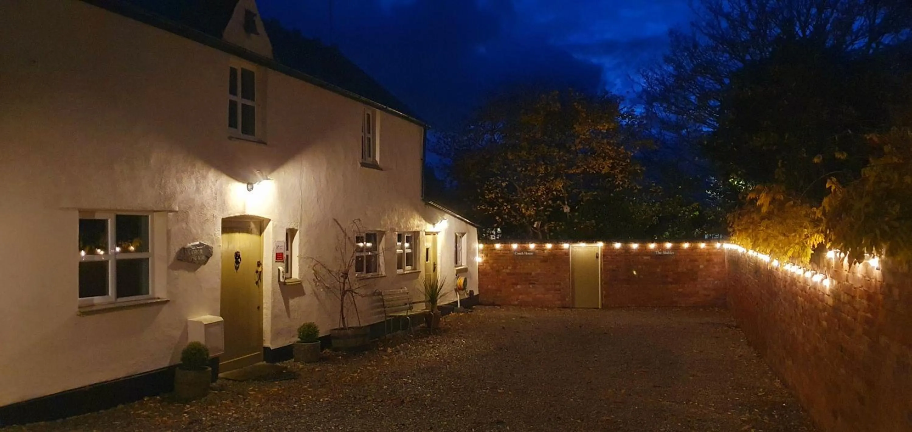 Property building in Vale View Cottages -The Coach House, Great location in Prestatyn!