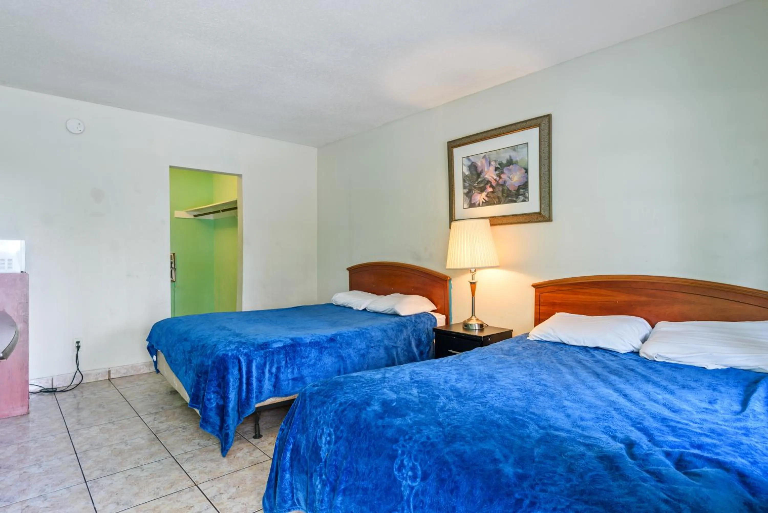 Bedroom, Bed in Sky Islands Beach