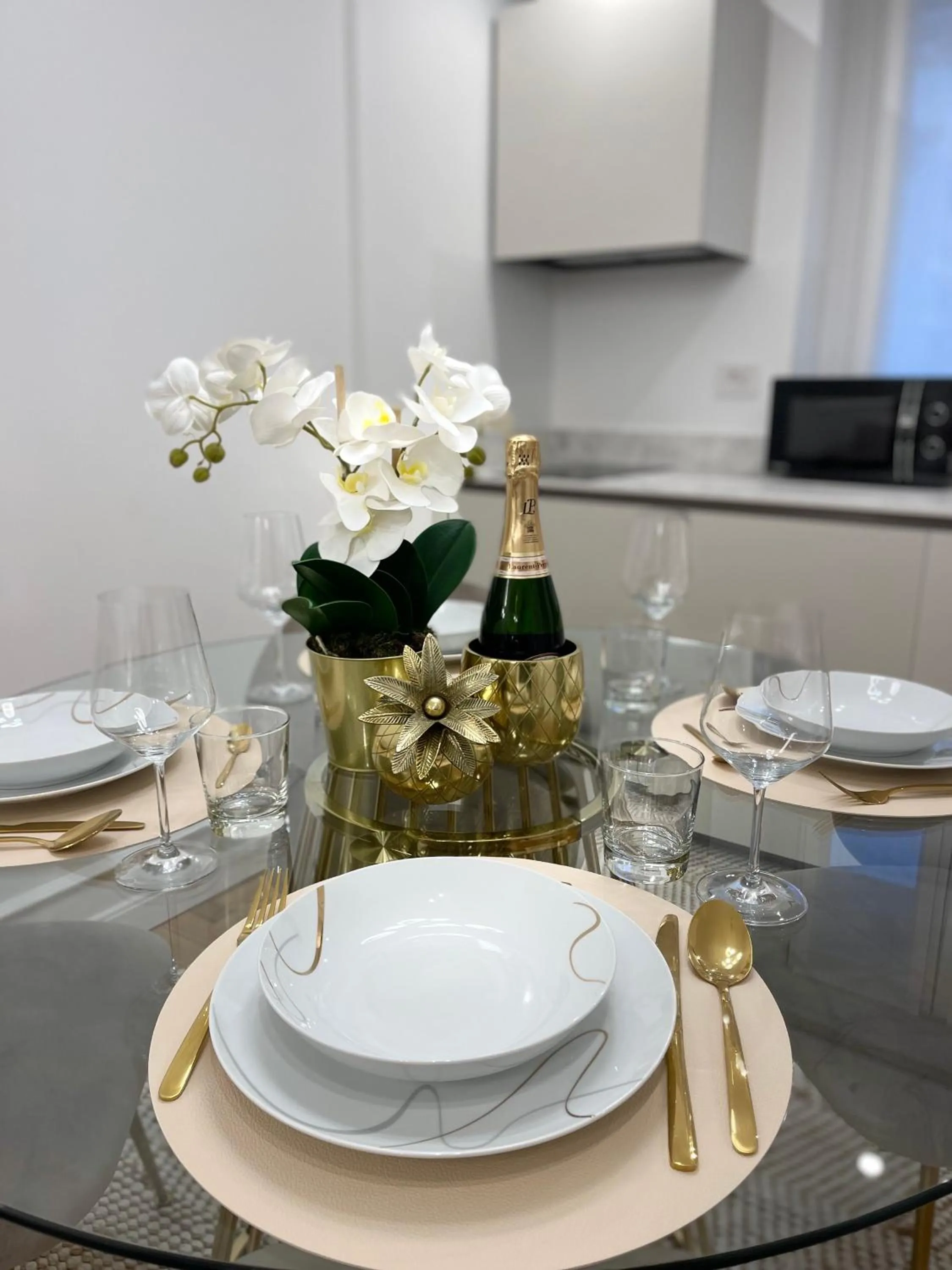 Kitchen or kitchenette in Bellagio Luxury Suites Apartments