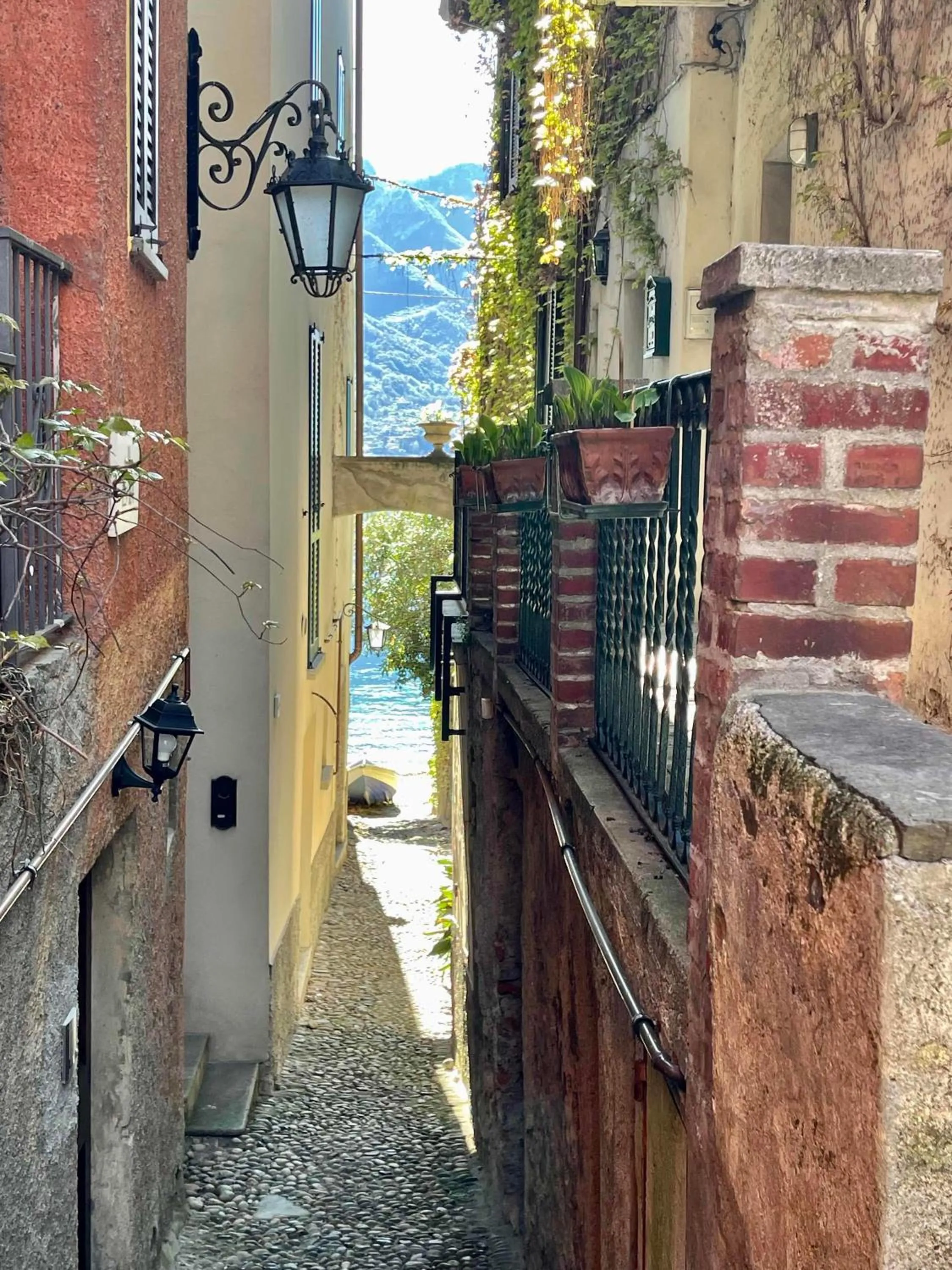 Bellagio Luxury Suites Apartments