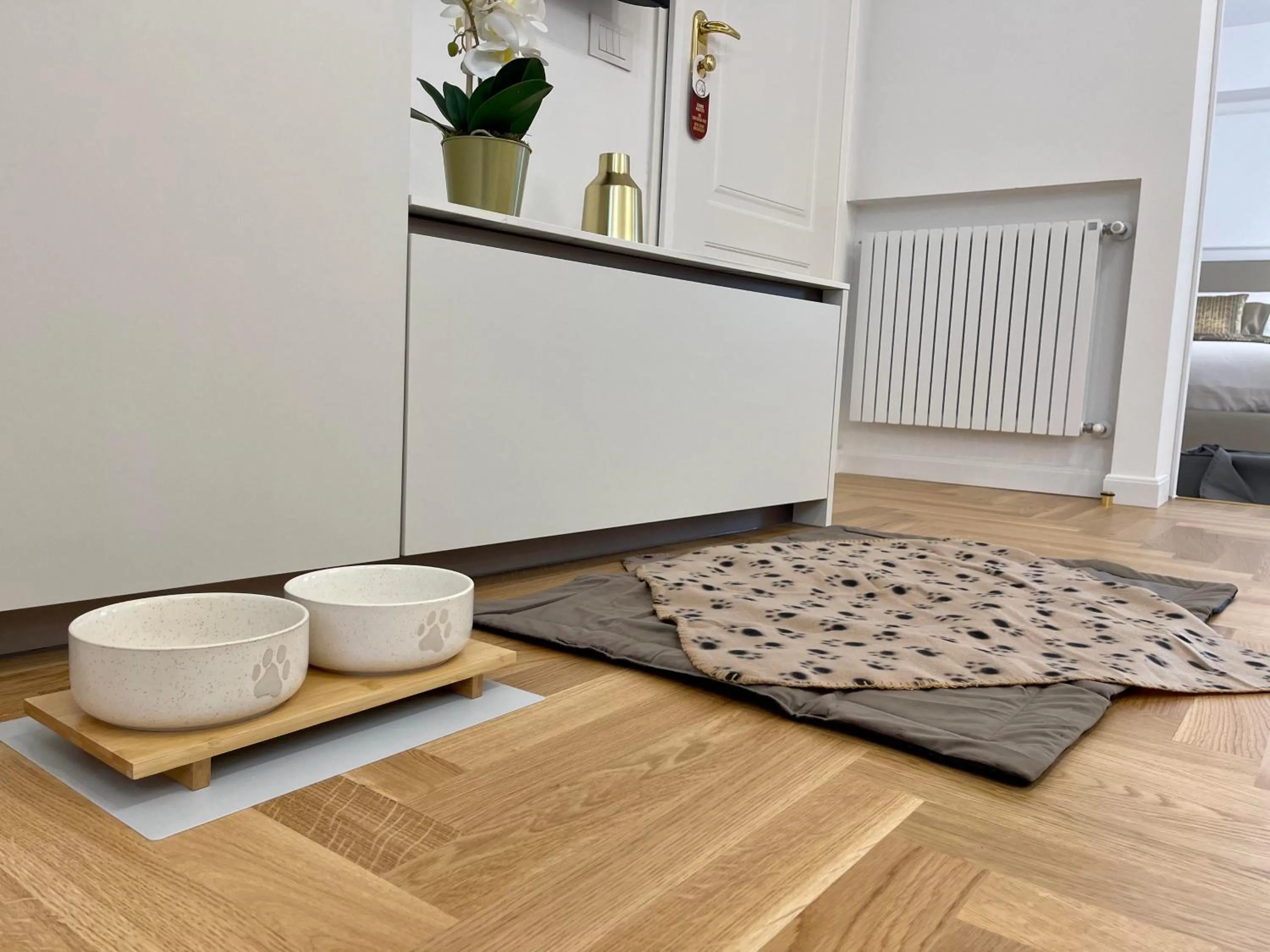 Pets in Bellagio Luxury Suites Apartments