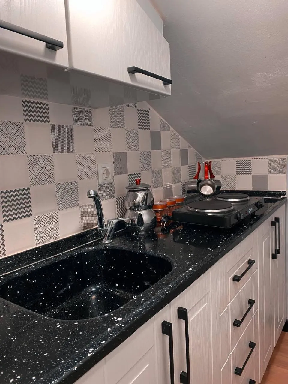 Kitchen or kitchenette in Eyüpsultan ABS Suites