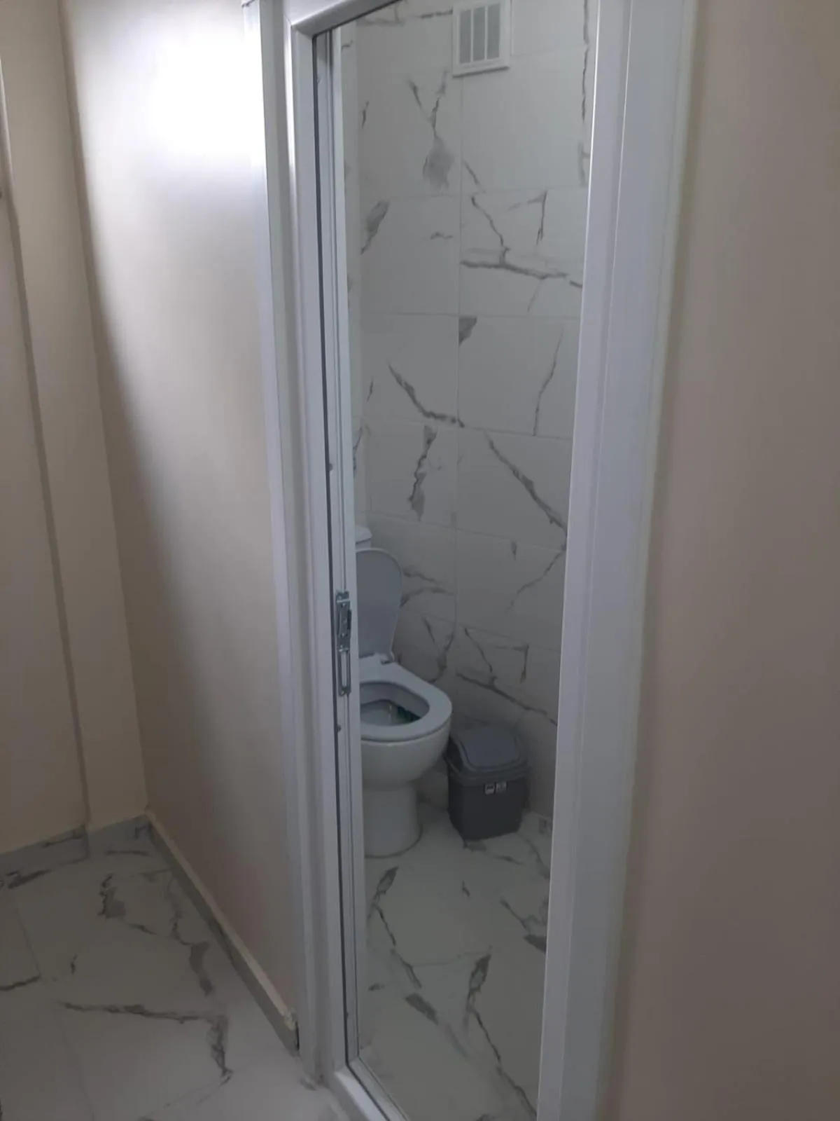 Toilet in Eyüpsultan ABS Suites