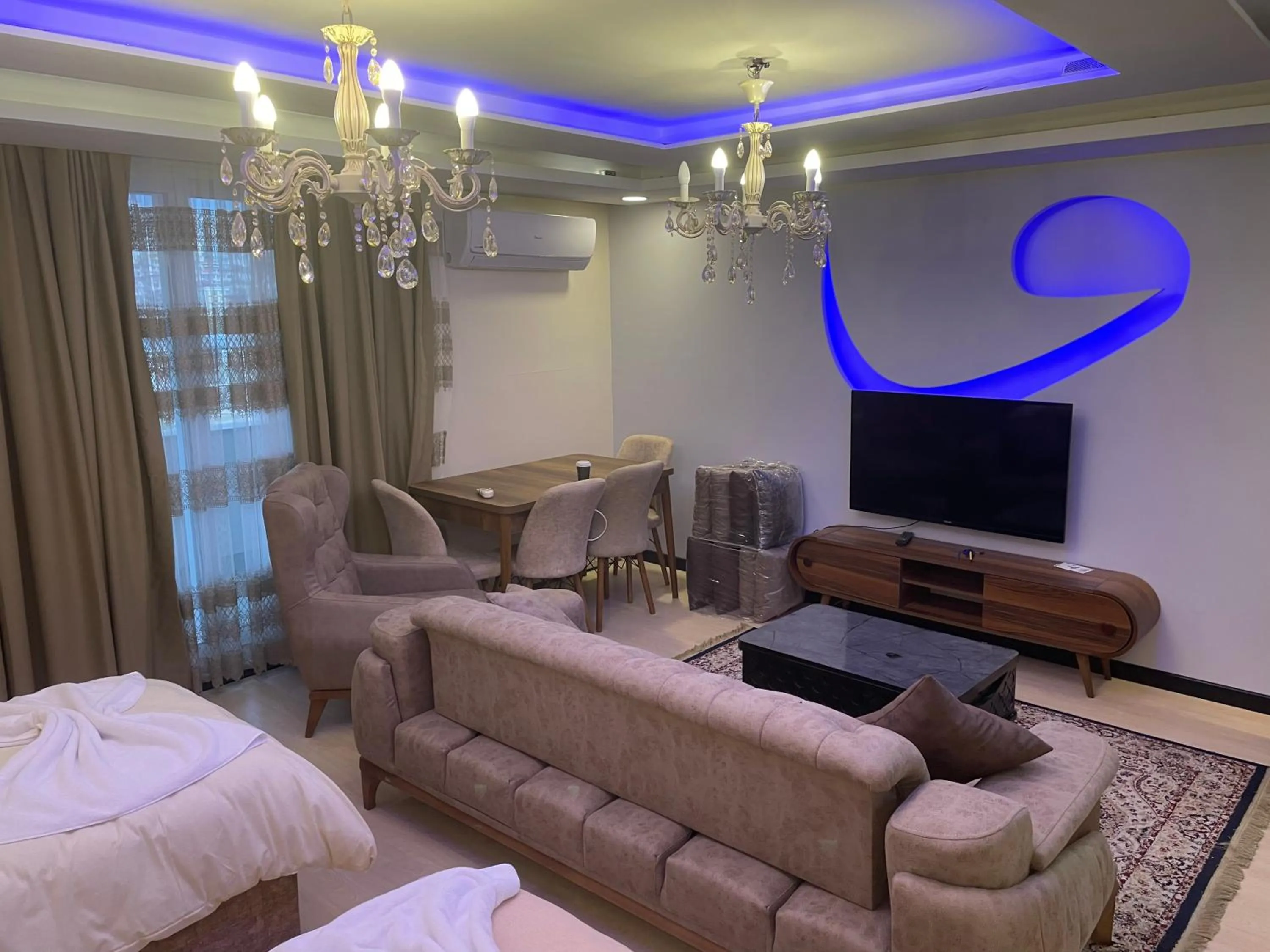 Photo of the whole room, Bed in Eyüpsultan ABS Suites