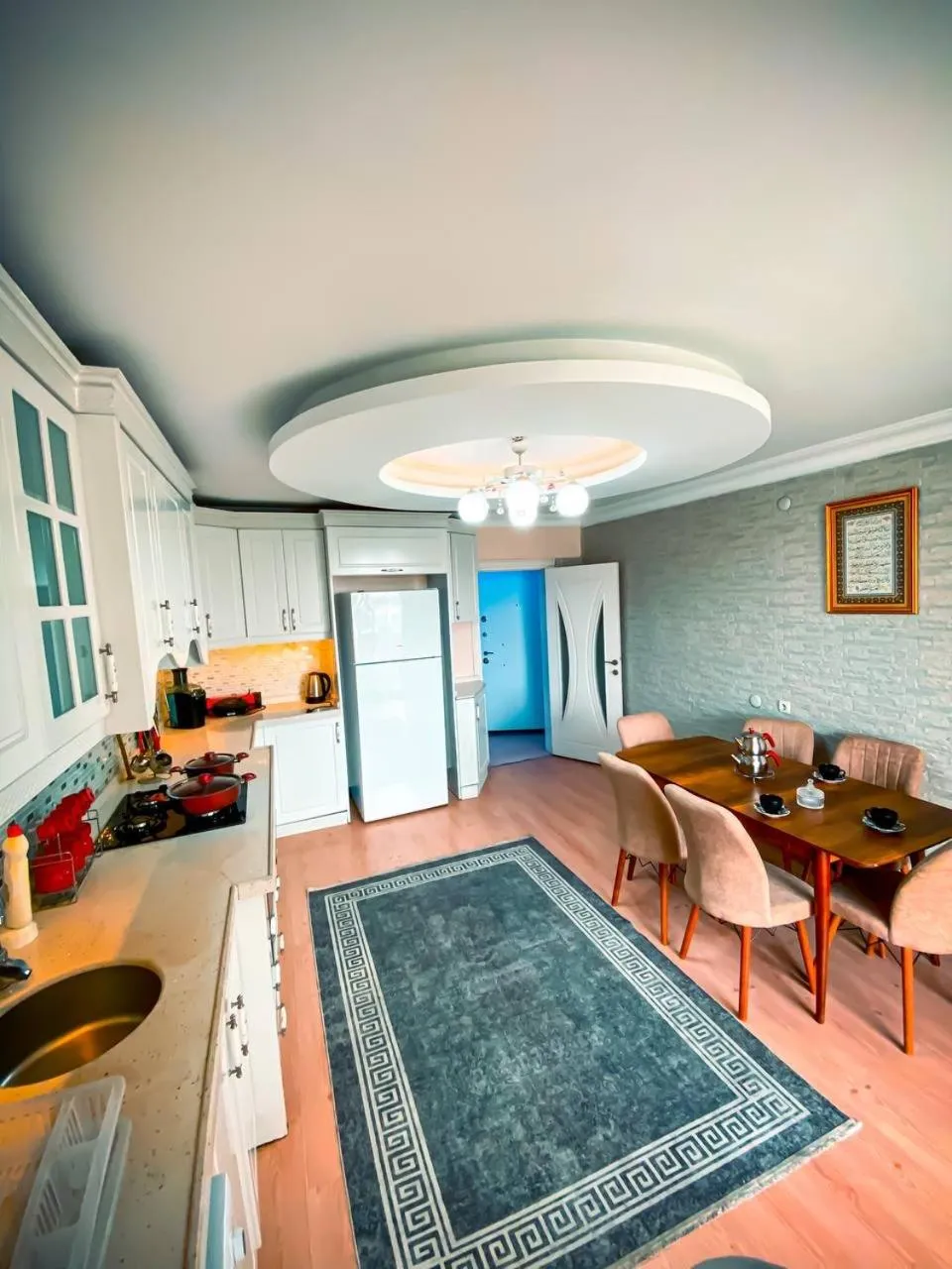 Kitchen or kitchenette in Eyüpsultan ABS Suites