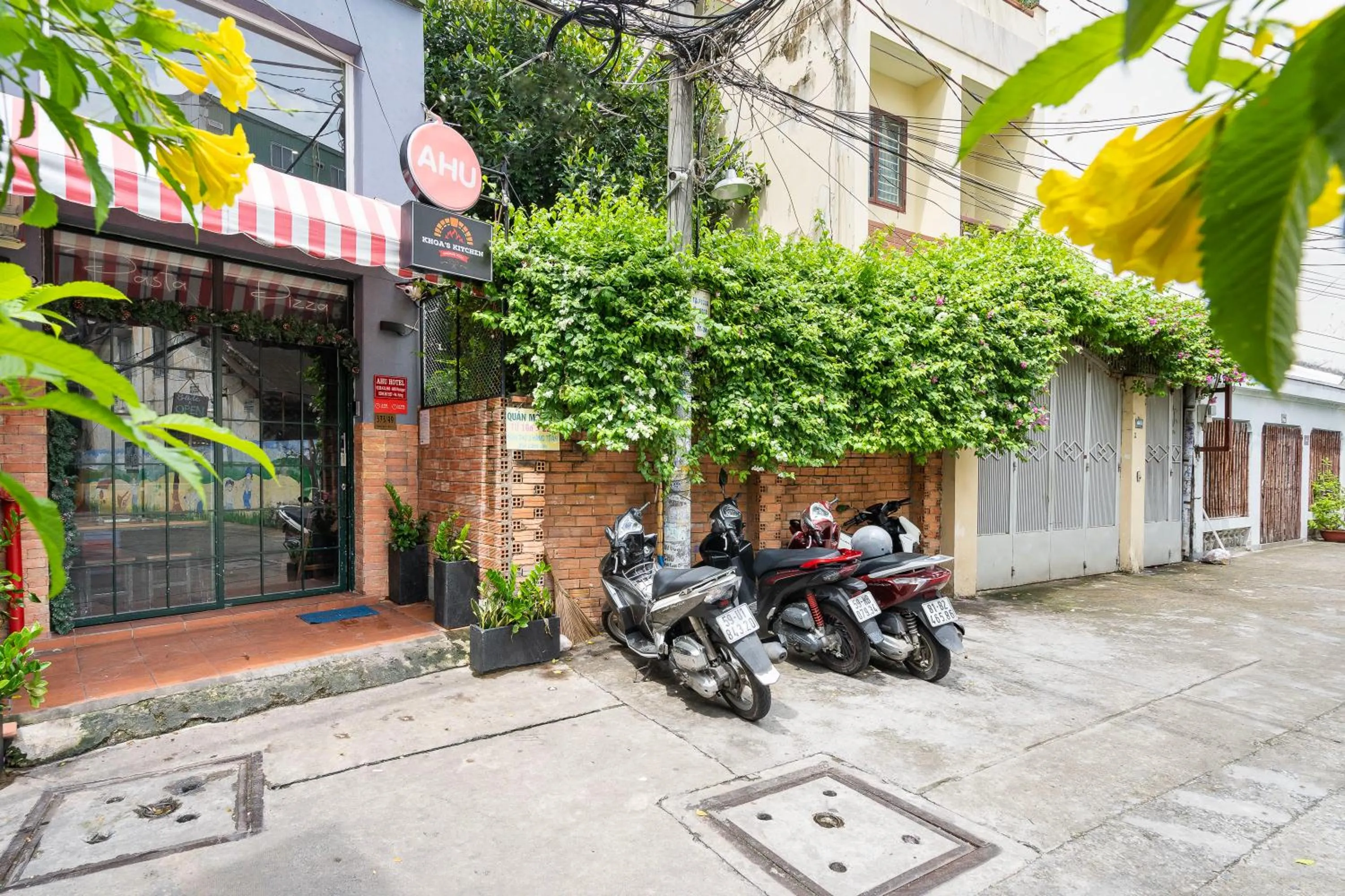 Ahu Hotel & Apartment