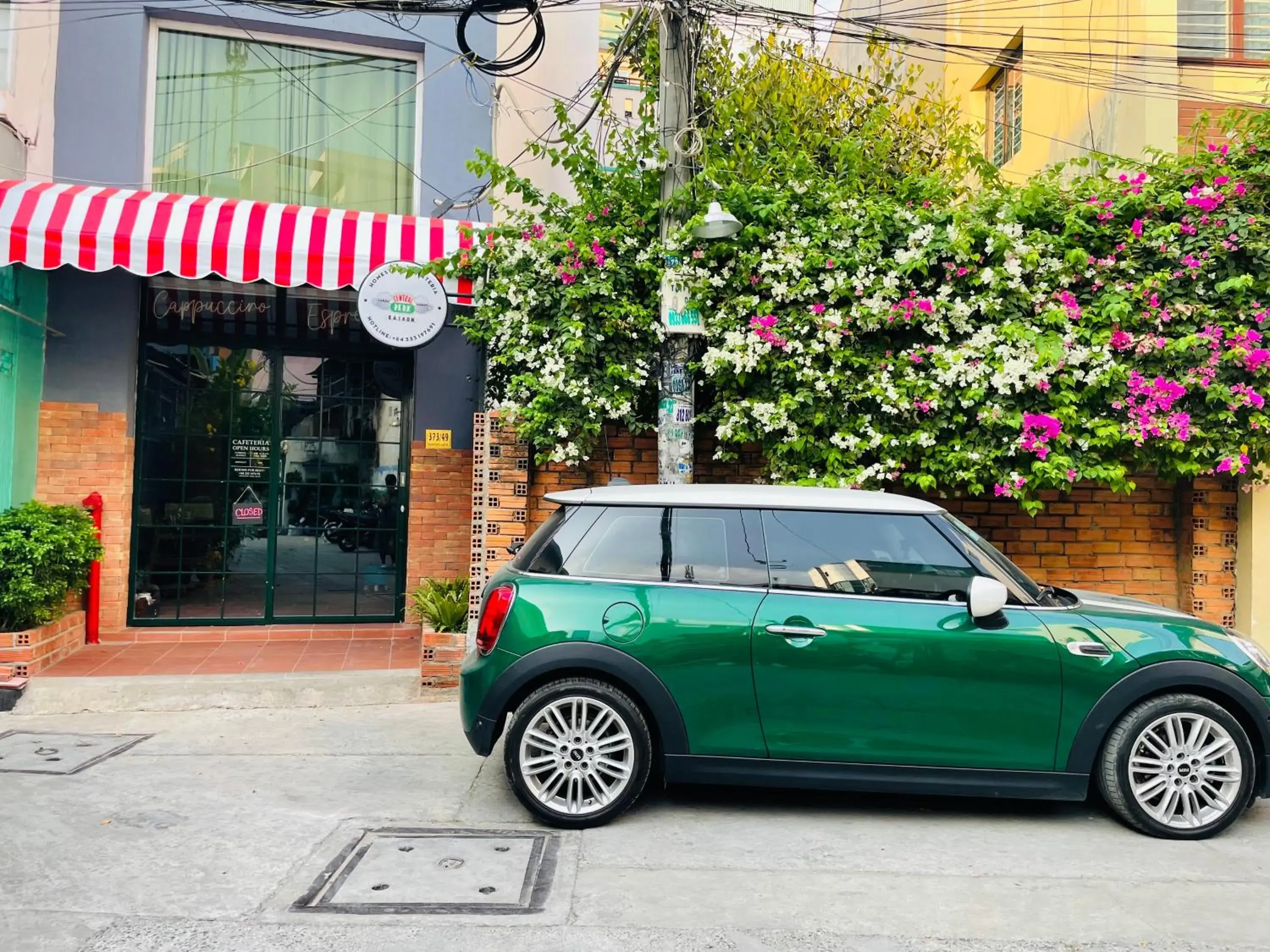 Property building in Ahu Hotel & Apartment Property building in Ahu Hotel & Apartment