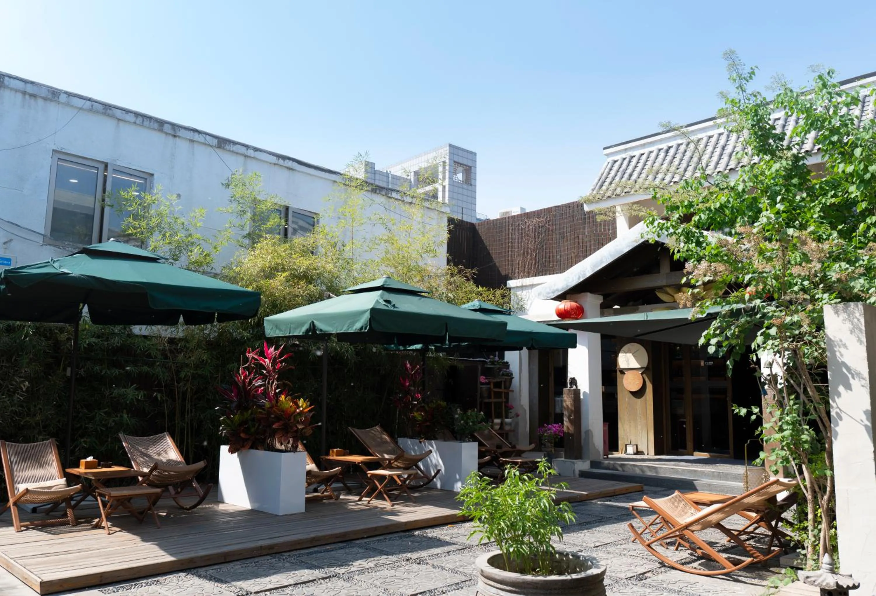 Property building in Dasein Youlan Hotel-Near the Forbidden City, Tiananmen Square, Guijie Street, Beihai Park, Jingshan Park, and Yonghe Temple