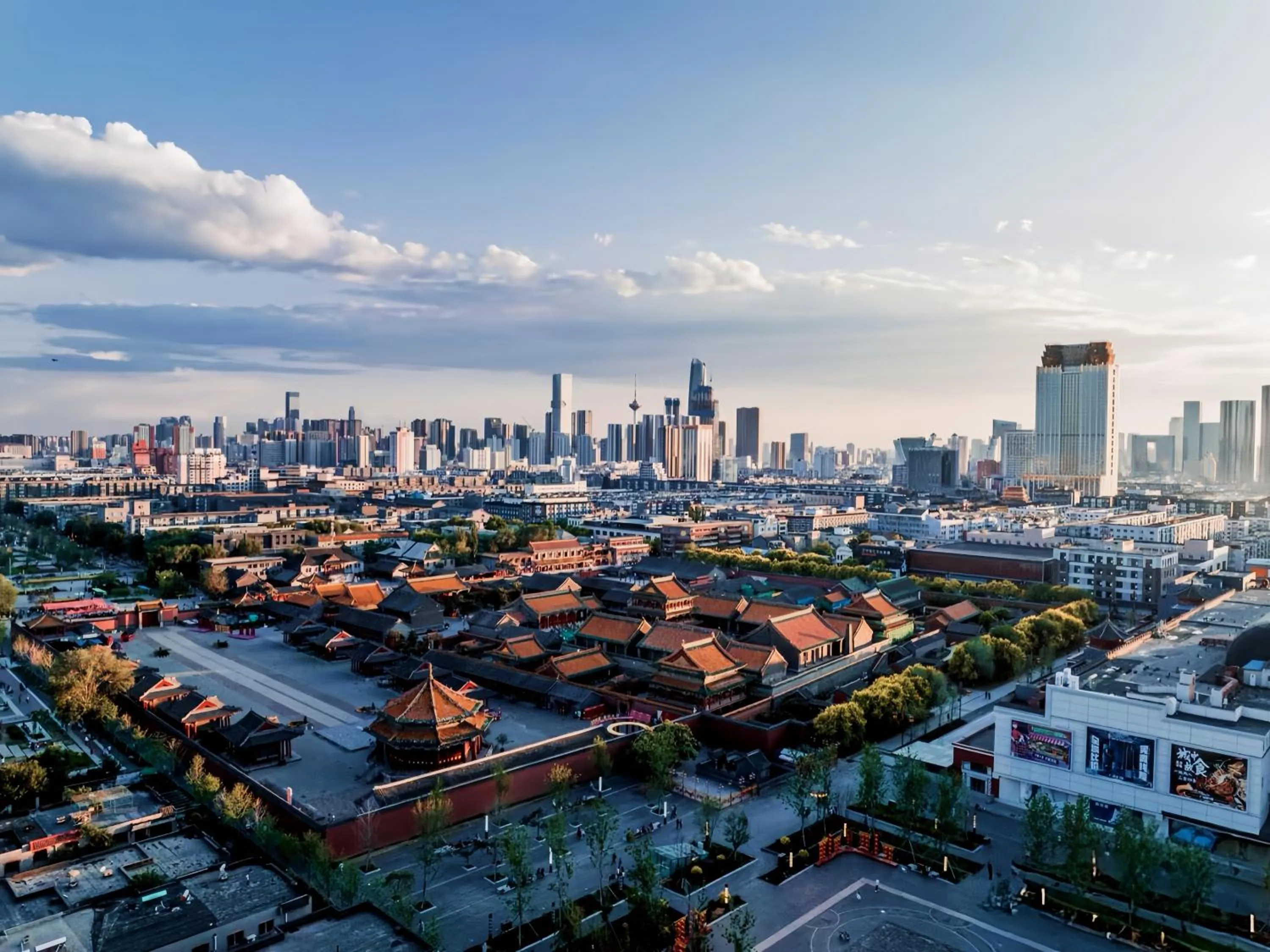 Bird's eye view in Dasein Youlan Hotel-Near the Forbidden City, Tiananmen Square, Guijie Street, Beihai Park, Jingshan Park, and Yonghe Temple