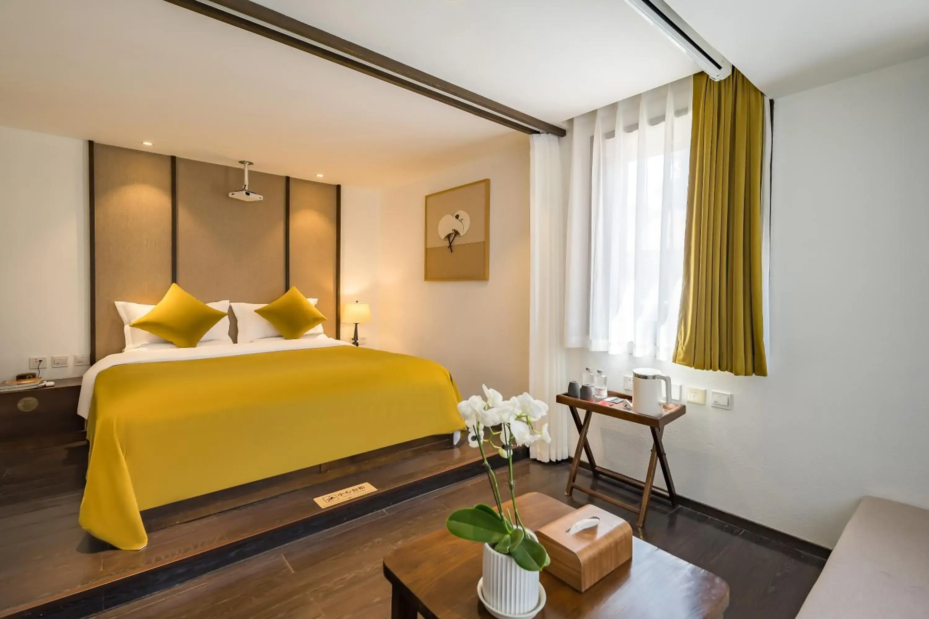 Bed in Dasein Youlan Hotel-Near the Forbidden City, Tiananmen Square, Guijie Street, Beihai Park, Jingshan Park, and Yonghe Temple Bed in Dasein Youlan Hotel-Near the Forbidden City, Tiananmen Square, Guijie Street, Beihai Park, Jingshan Park, and Yonghe Temple