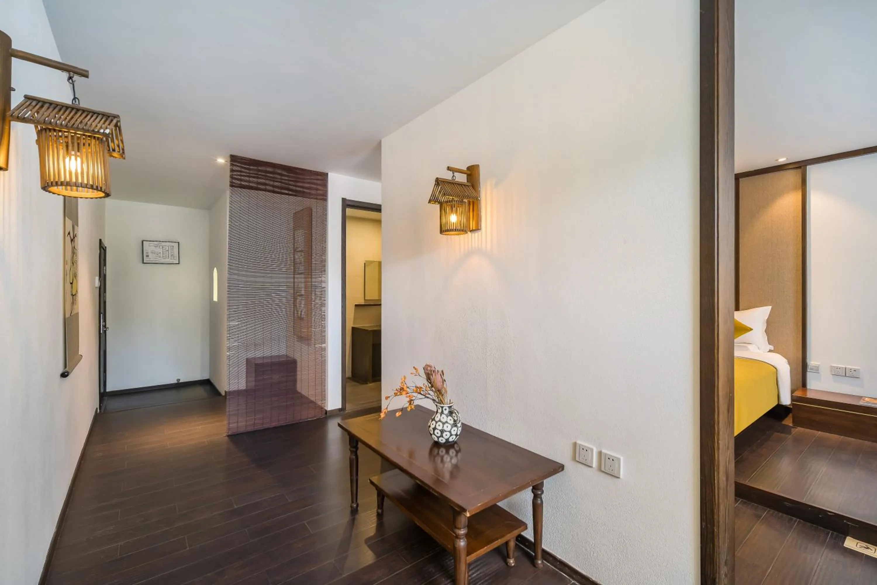 Seating area in Dasein Youlan Hotel-Near the Forbidden City, Tiananmen Square, Guijie Street, Beihai Park, Jingshan Park, and Yonghe Temple