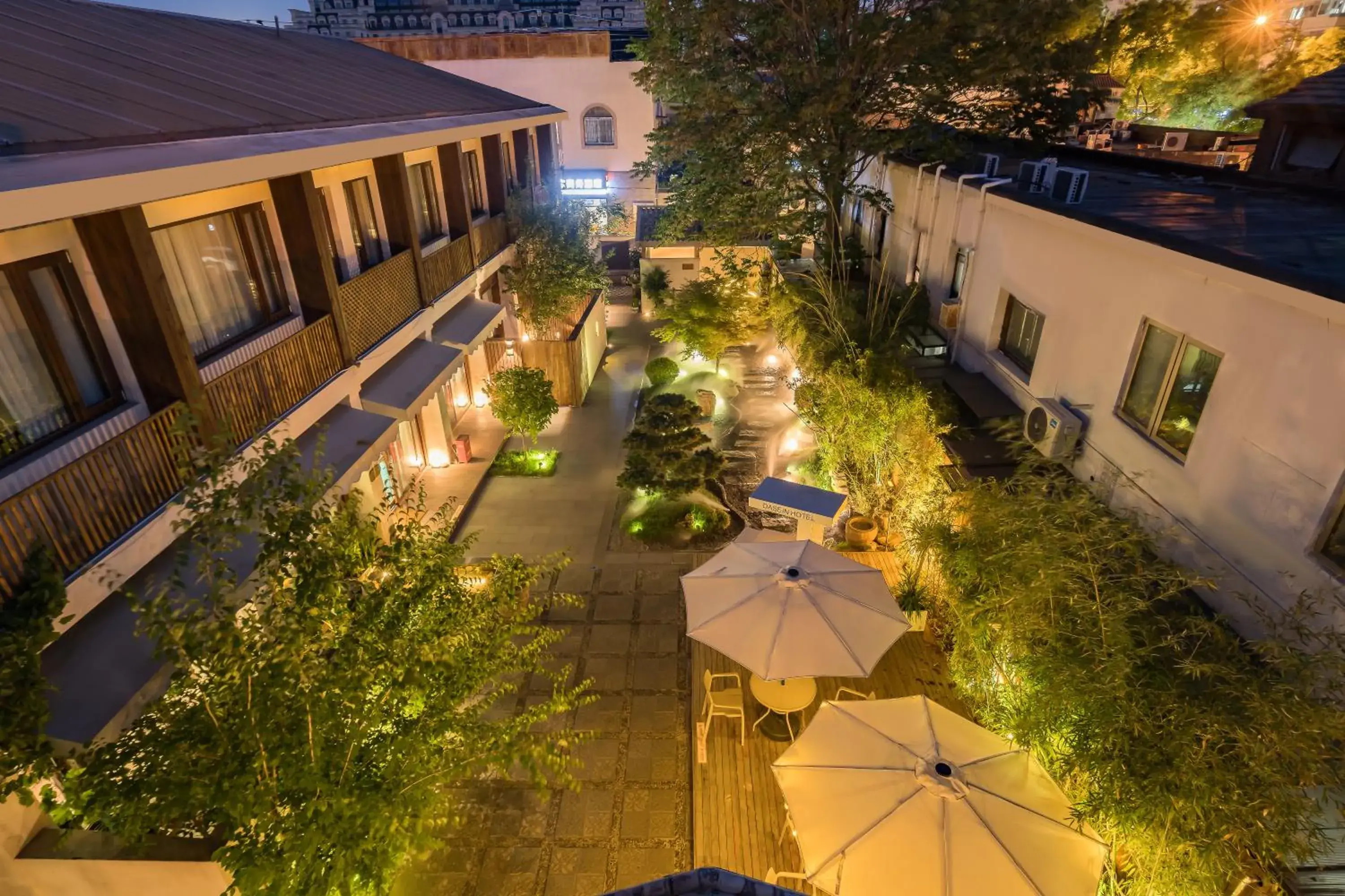 Property building in Dasein Youlan Hotel-Near the Forbidden City, Tiananmen Square, Guijie Street, Beihai Park, Jingshan Park, and Yonghe Temple Property building in Dasein Youlan Hotel-Near the Forbidden City, Tiananmen Square, Guijie Street, Beihai Park, Jingshan Park, and Yonghe Temple