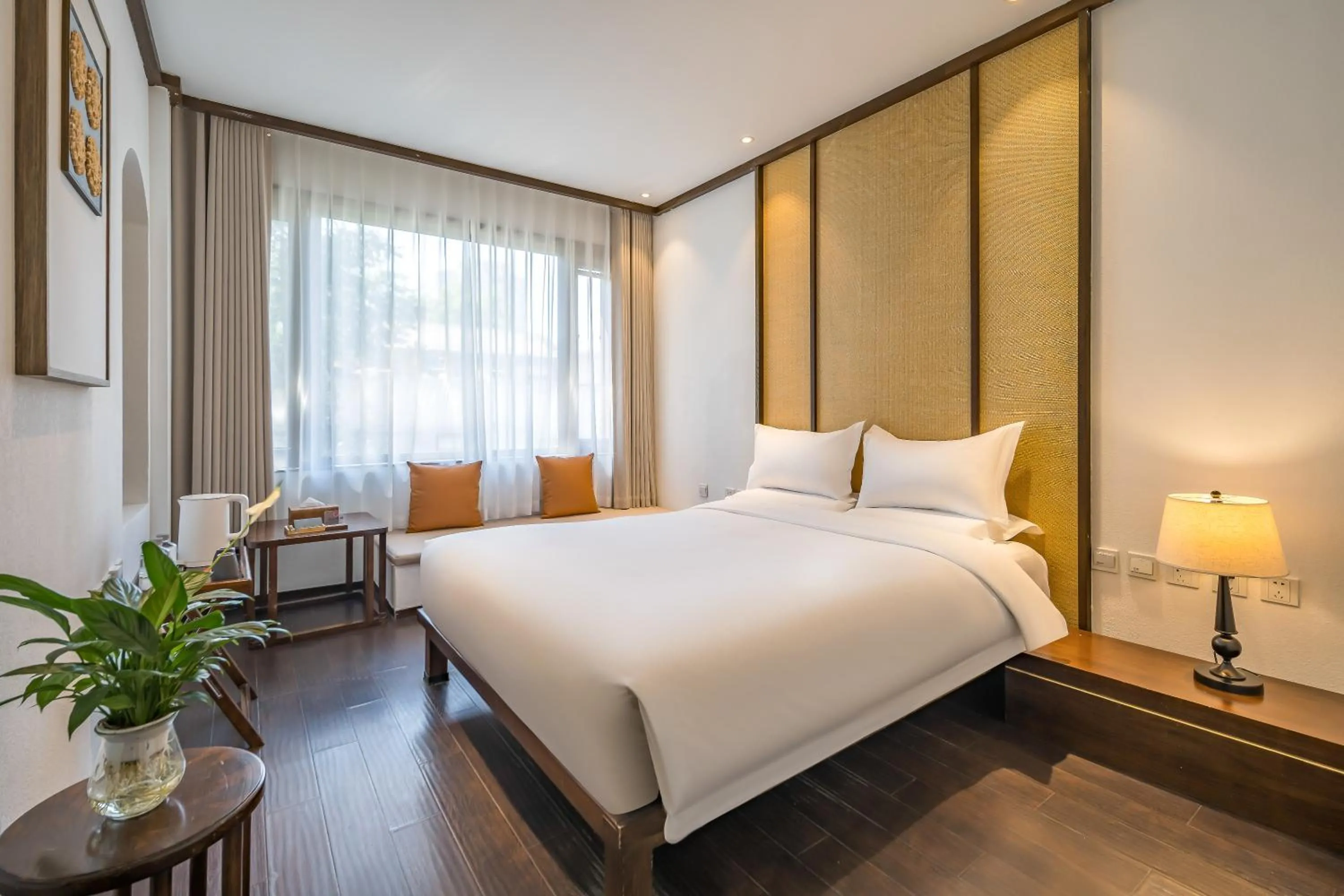 Photo of the whole room, Bed in Dasein Youlan Hotel-Near the Forbidden City, Tiananmen Square, Guijie Street, Beihai Park, Jingshan Park, and Yonghe Temple