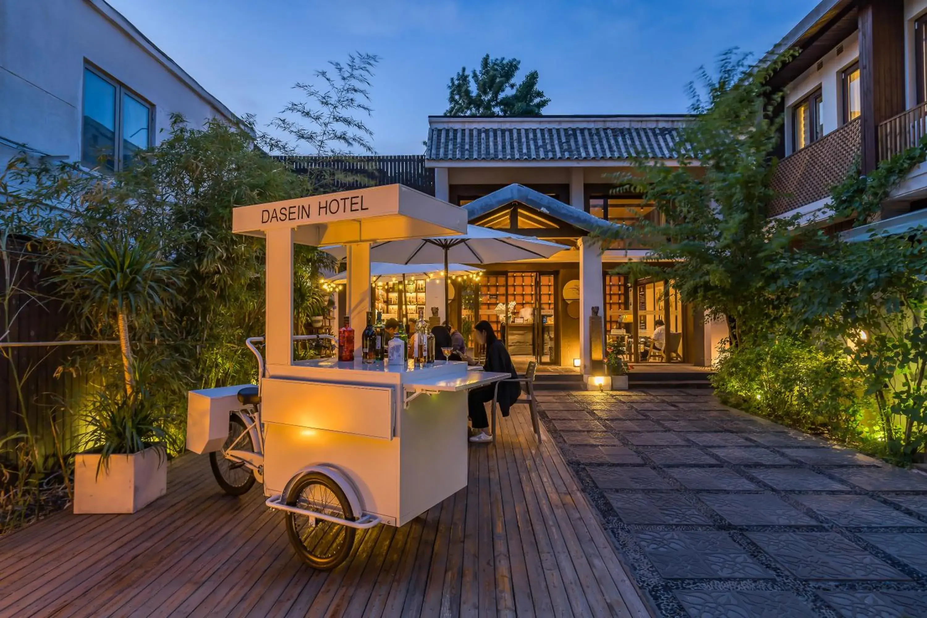 Property building in Dasein Youlan Hotel-Near the Forbidden City, Tiananmen Square, Guijie Street, Beihai Park, Jingshan Park, and Yonghe Temple Property building in Dasein Youlan Hotel-Near the Forbidden City, Tiananmen Square, Guijie Street, Beihai Park, Jingshan Park, and Yonghe Temple