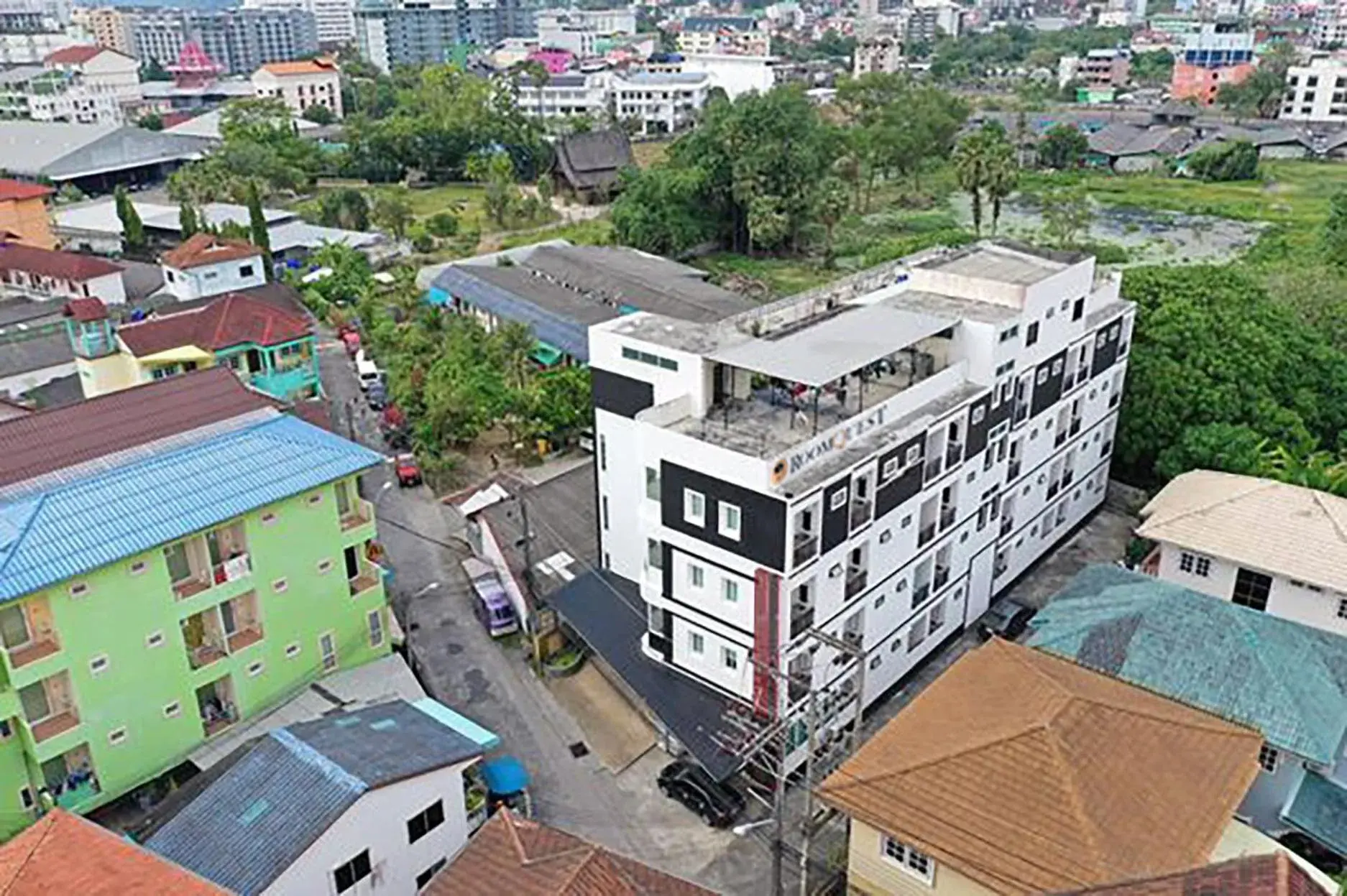 Property building in RoomQuest Phuket Patong Beach Property building in RoomQuest Phuket Patong Beach