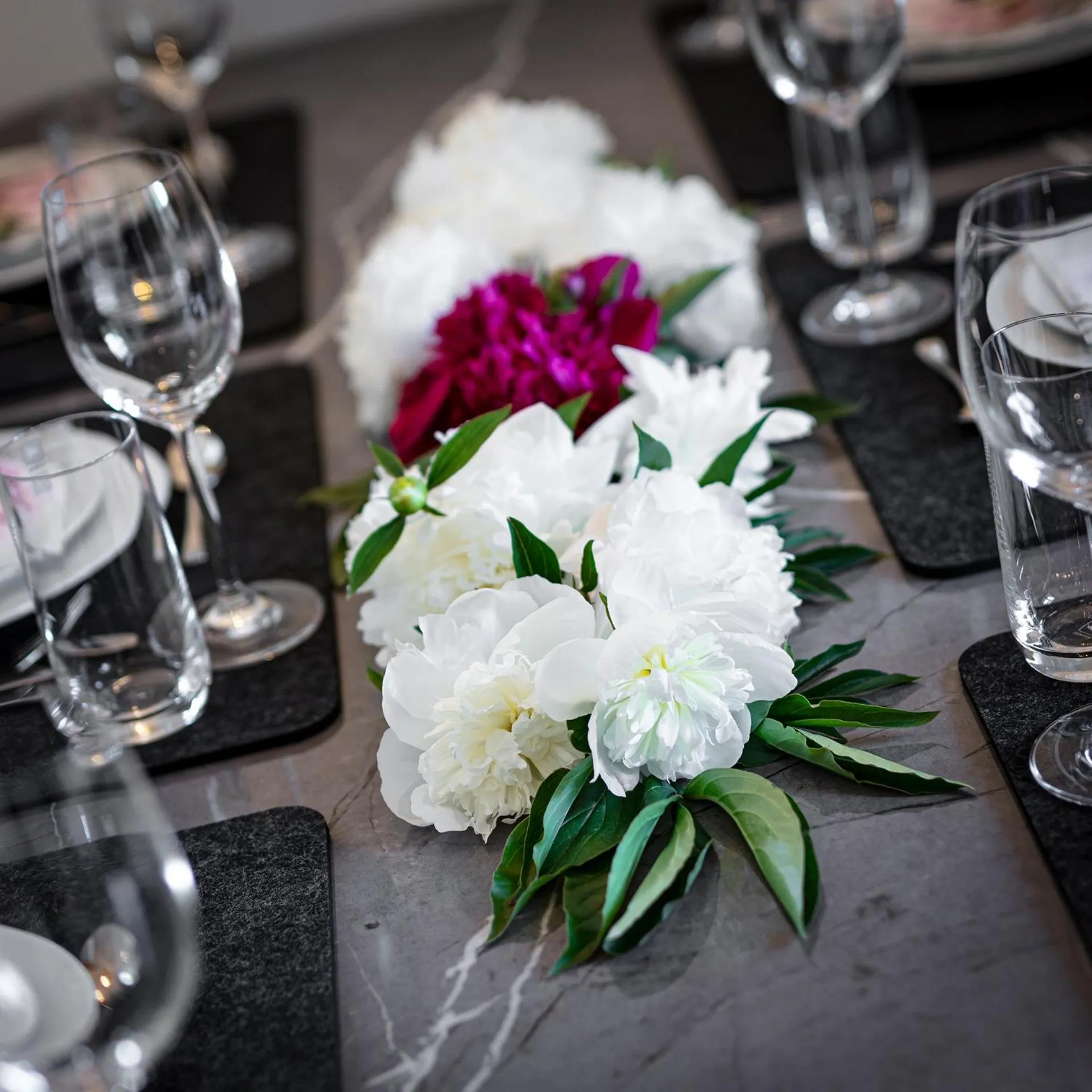 Dining area in Acapella Suite Allegro 76qm I Altstadt l Weinberg