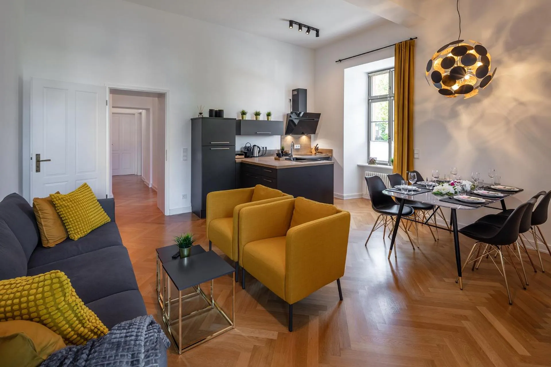 Living room in Acapella Suite Allegro 76qm I Altstadt l Weinberg