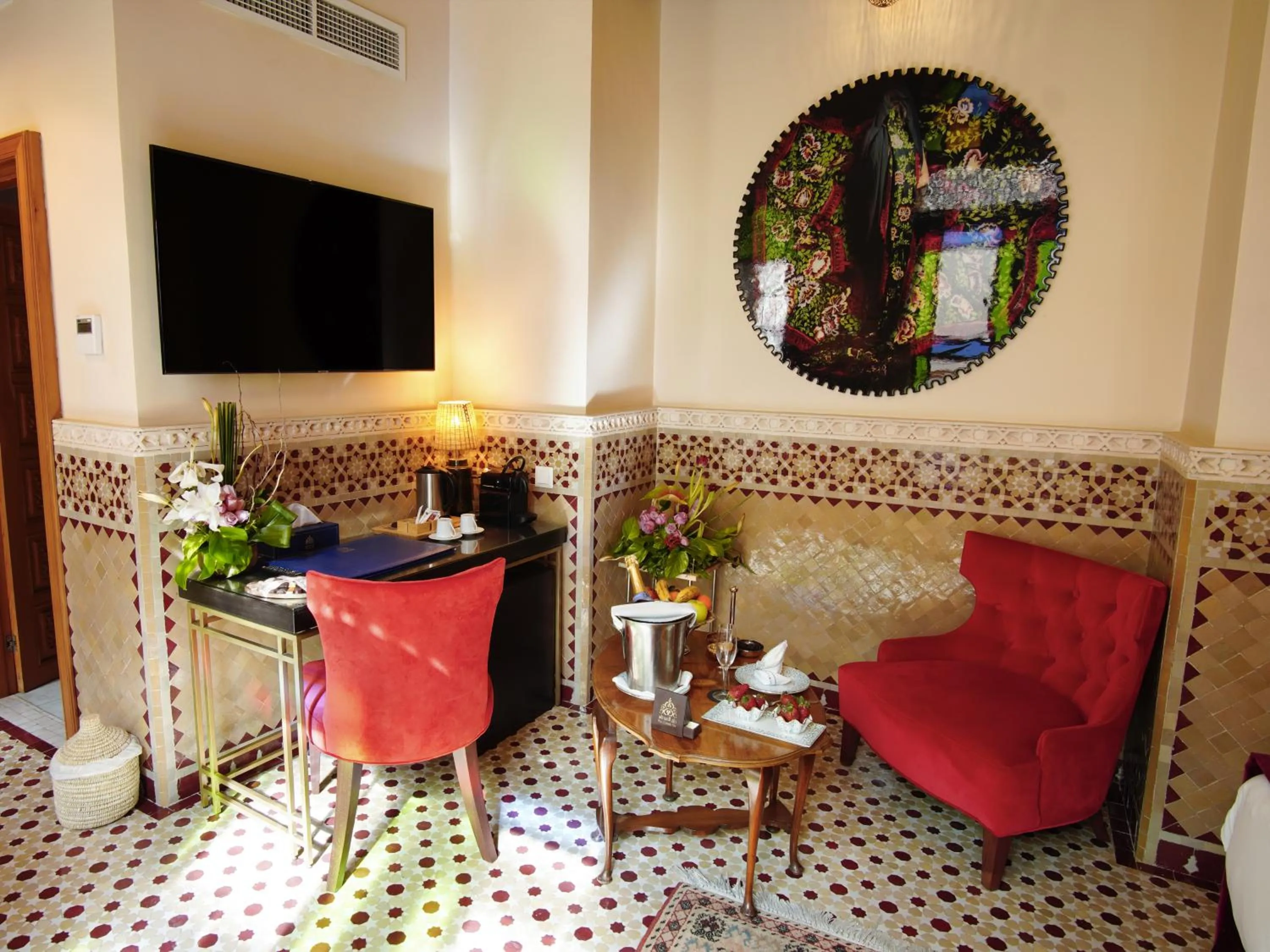 Living room in Riad El Amine Fès - Historic Hotels Worldwide