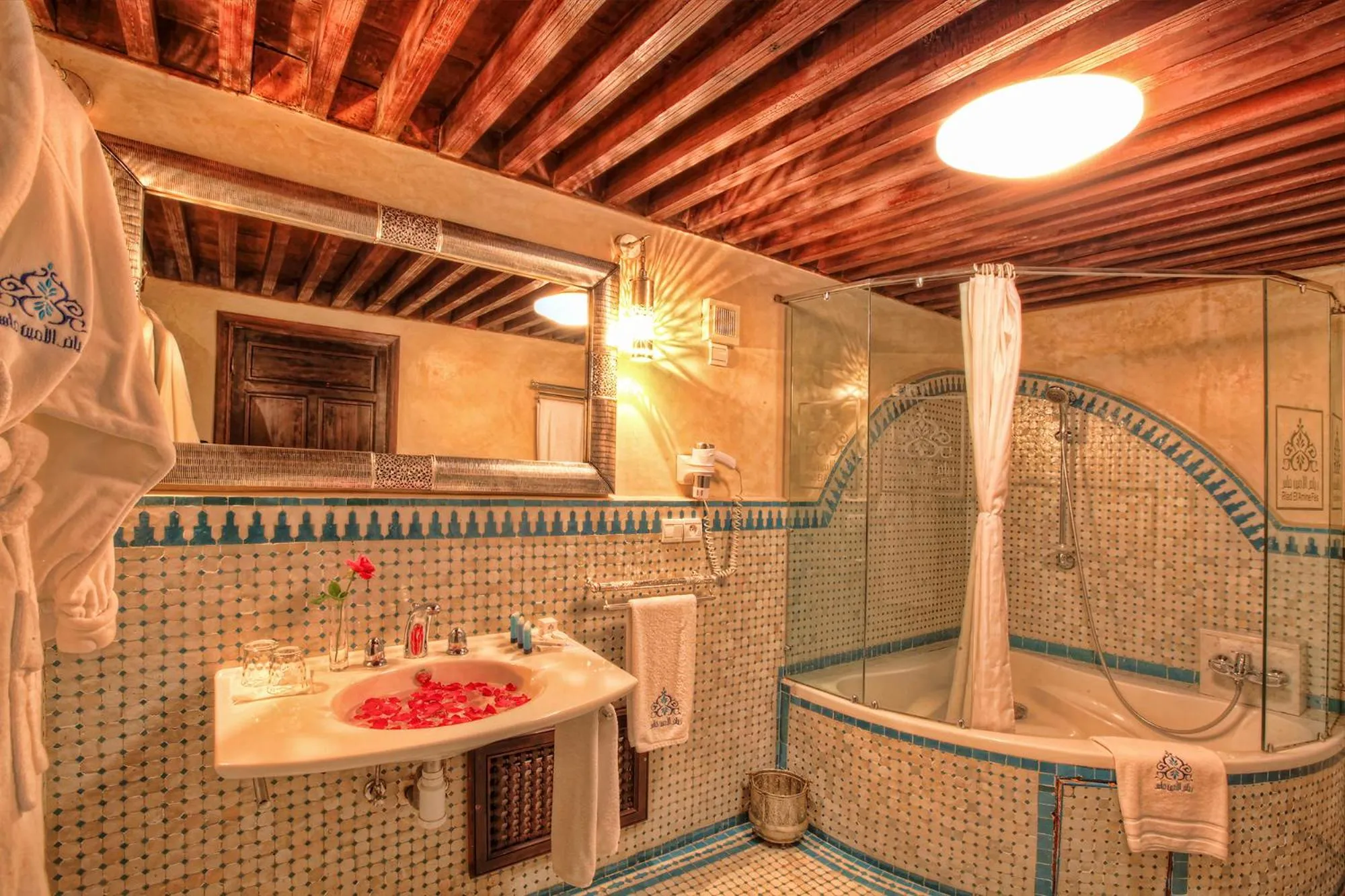 Bathroom in Riad El Amine Fès - Historic Hotels Worldwide